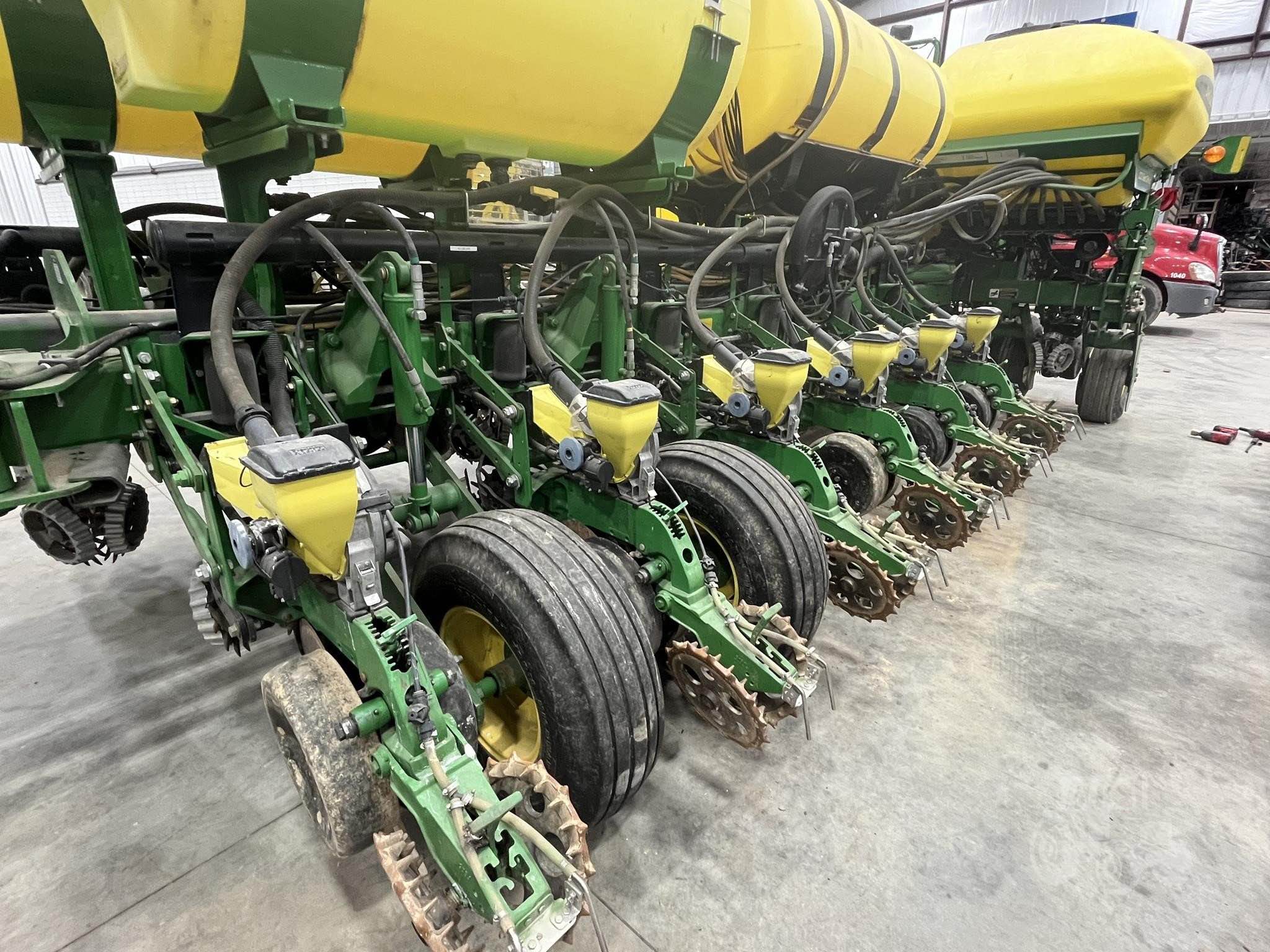 2013 1770nt 16 row - Commercial Vehicles - Greensburg, Kentucky ...
