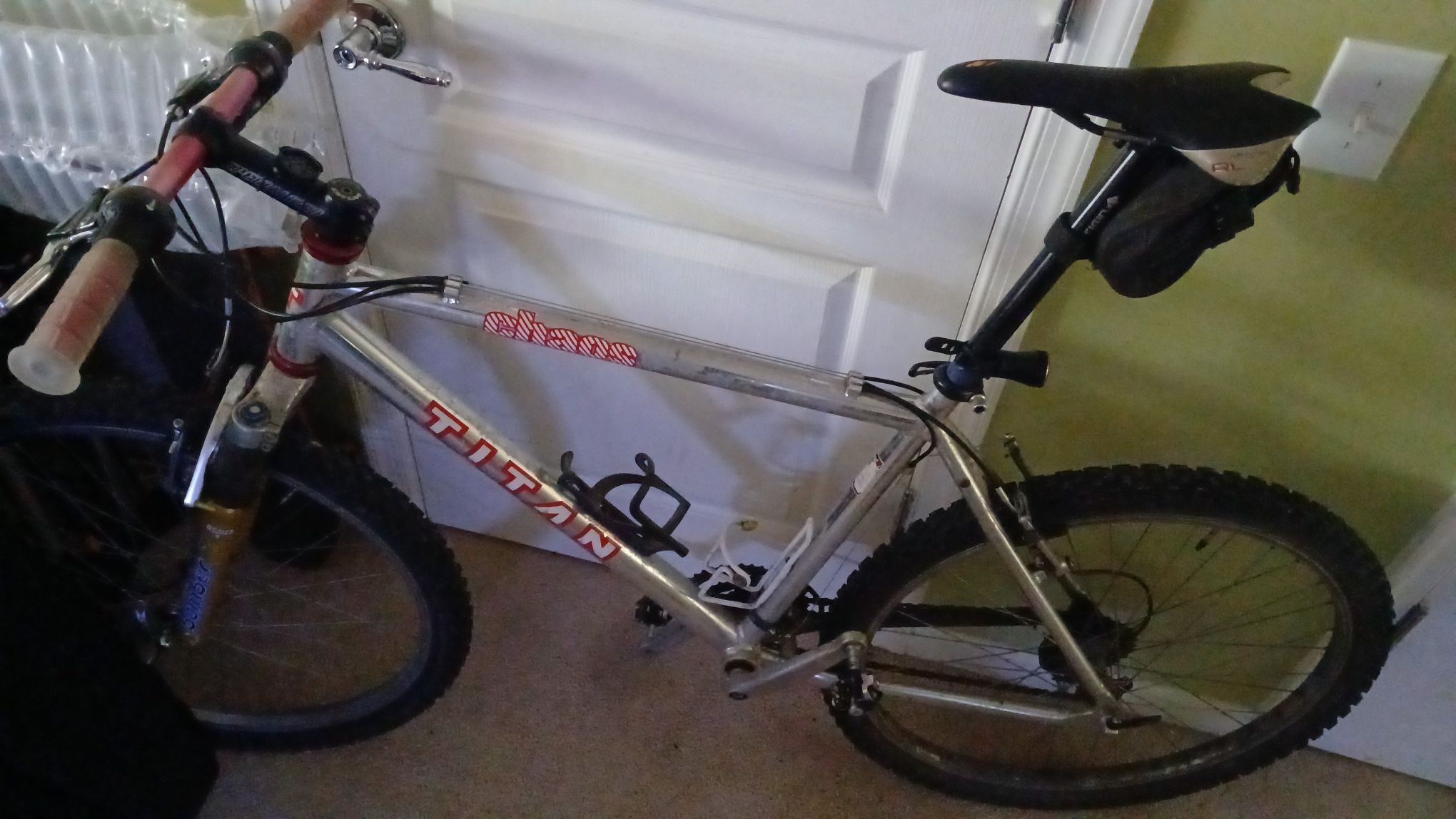 1997 Titan Chaos with Marzocchi Z2 Atom Bomb fork