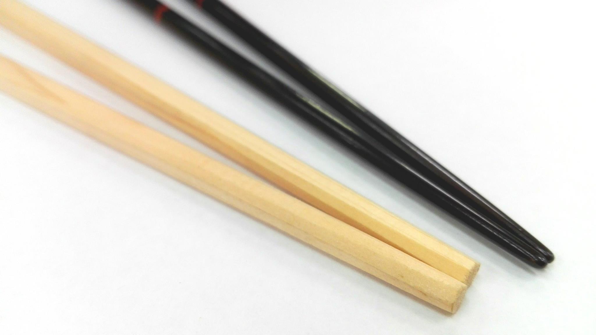 はし藤本店 - はし藤本店では、箸を2膳使い分けること をおススメしています。