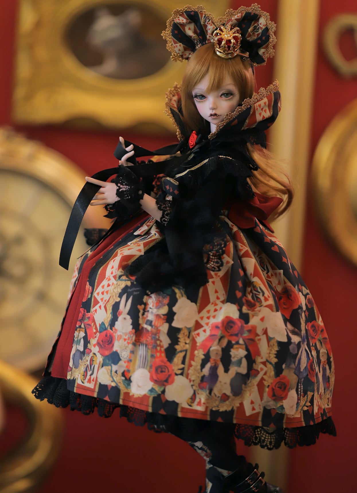 🌟✨ Join the Wonderland fun! 🐰🖤 Check out the Alice Lolita