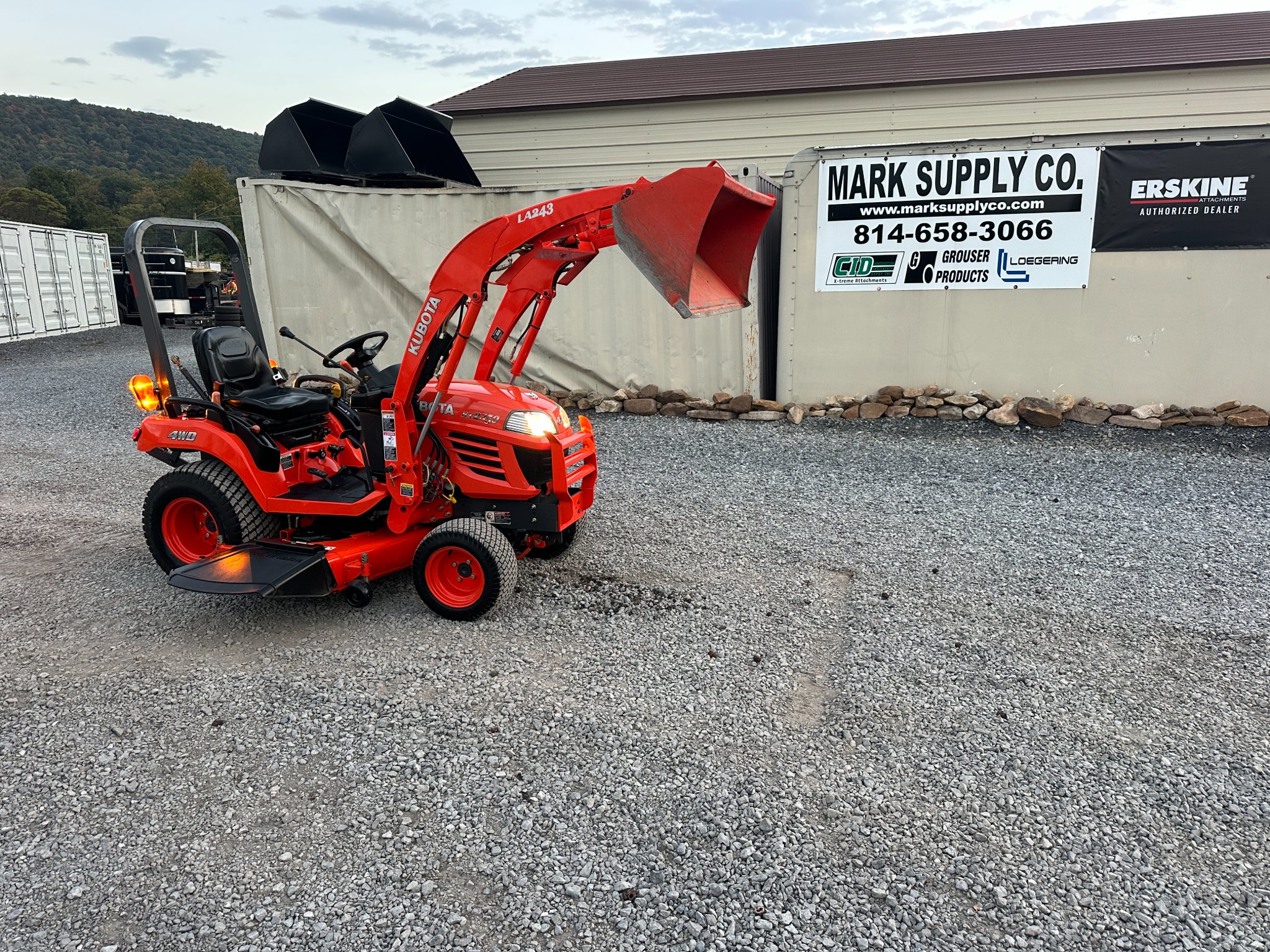 2008 Kubota BX2350 Sub Compact Tractor Loader 60