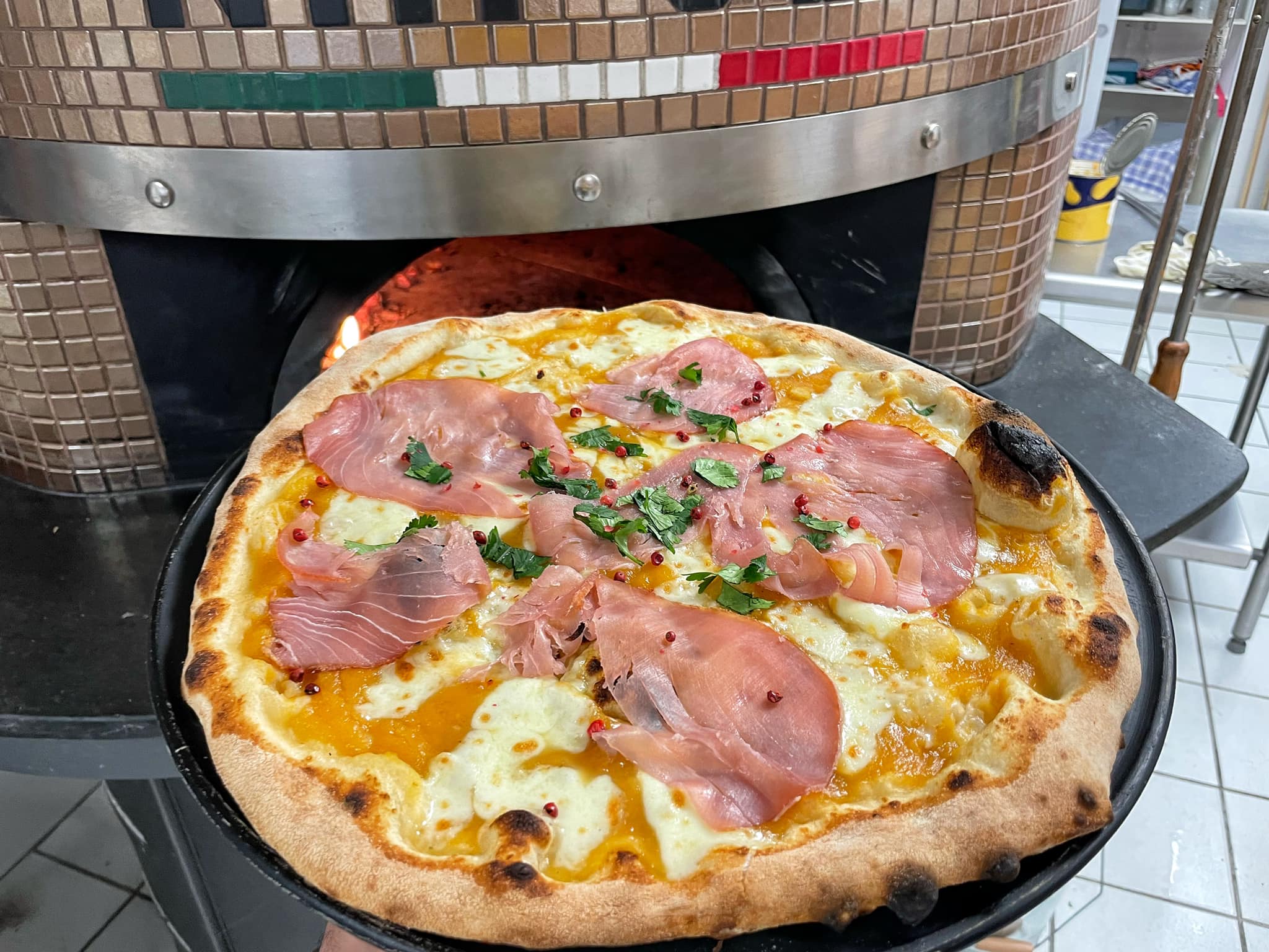 La Fabrique A Pizza Saint Vaast Les Mello