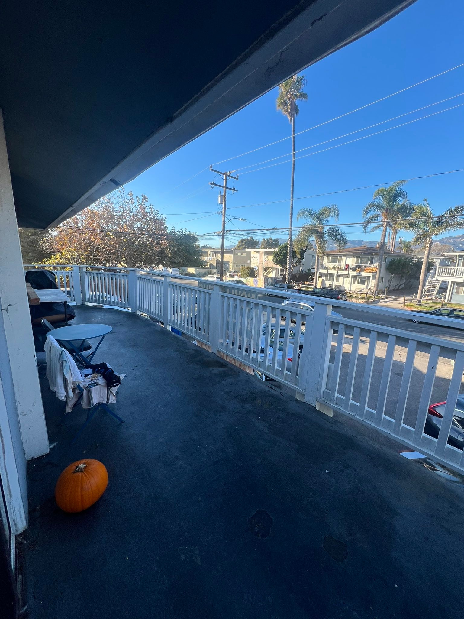 Oceanside sublease for female student