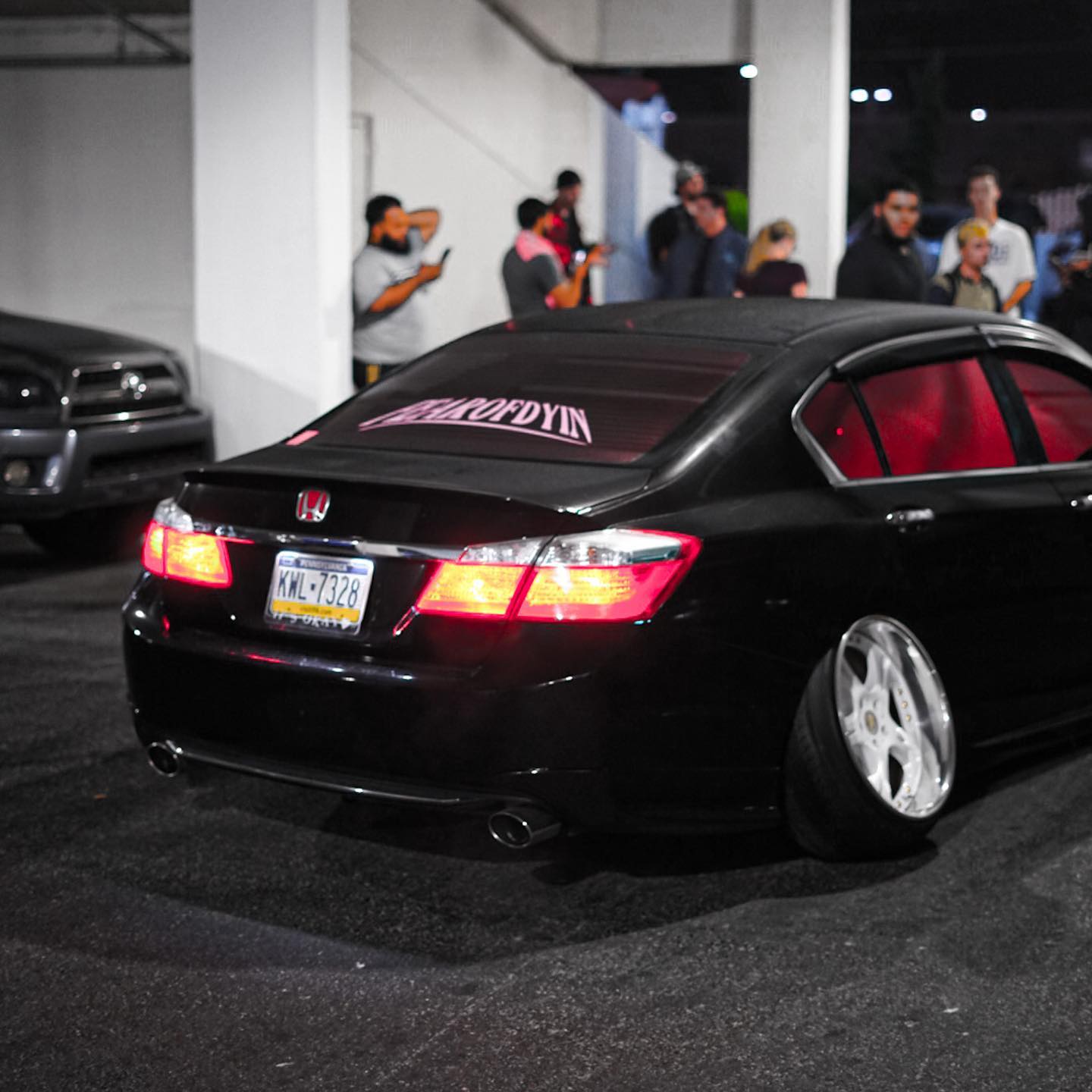 static_shxt - Skatin through the streets! 💯 ———————————— ️Owner ...