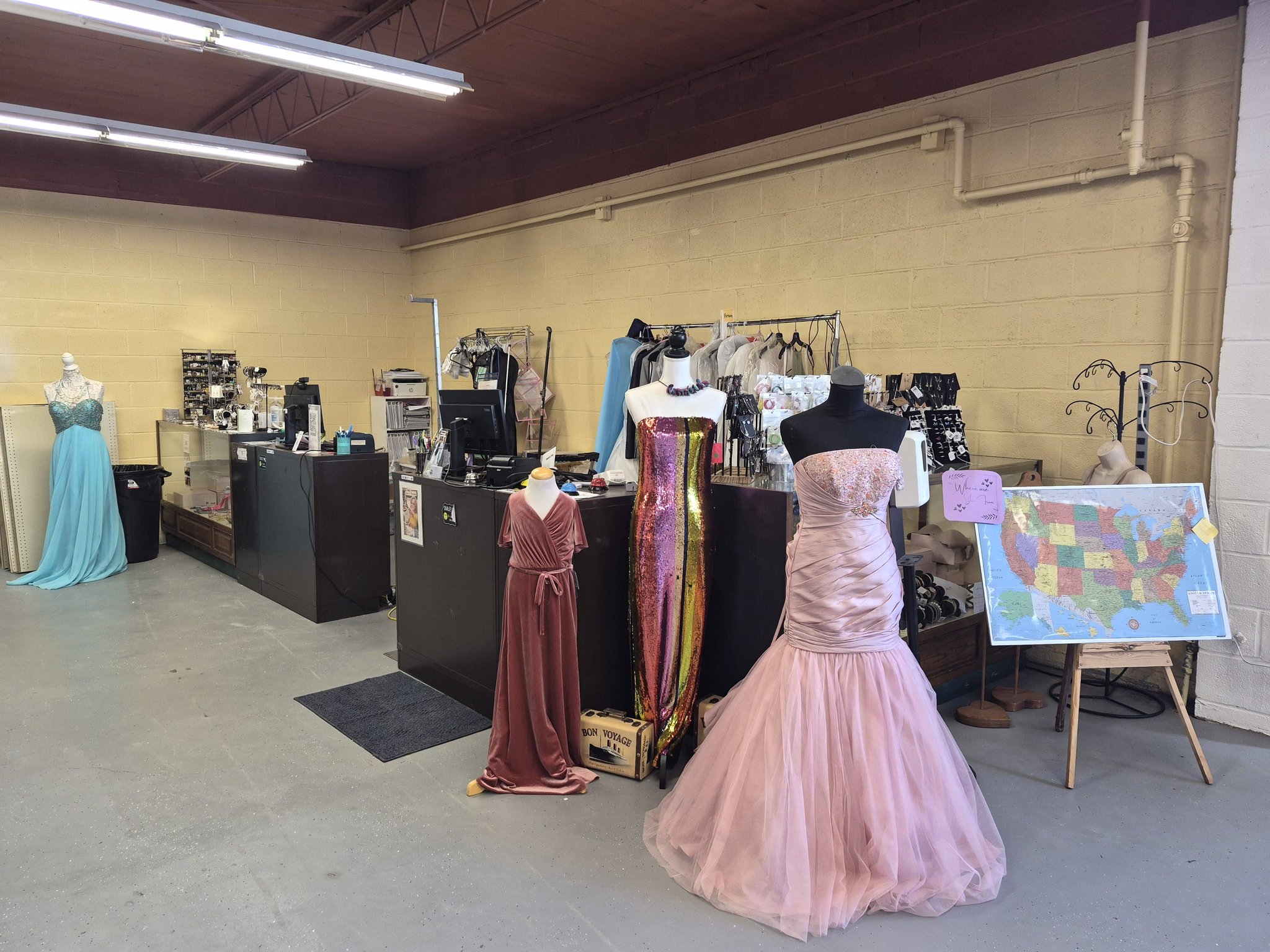 bridesmaid dresses topeka ks Sewing Shack's consignment Wedding & prom Size:39.5EU Available in petite to Antique furniture bridal shower dress Indian