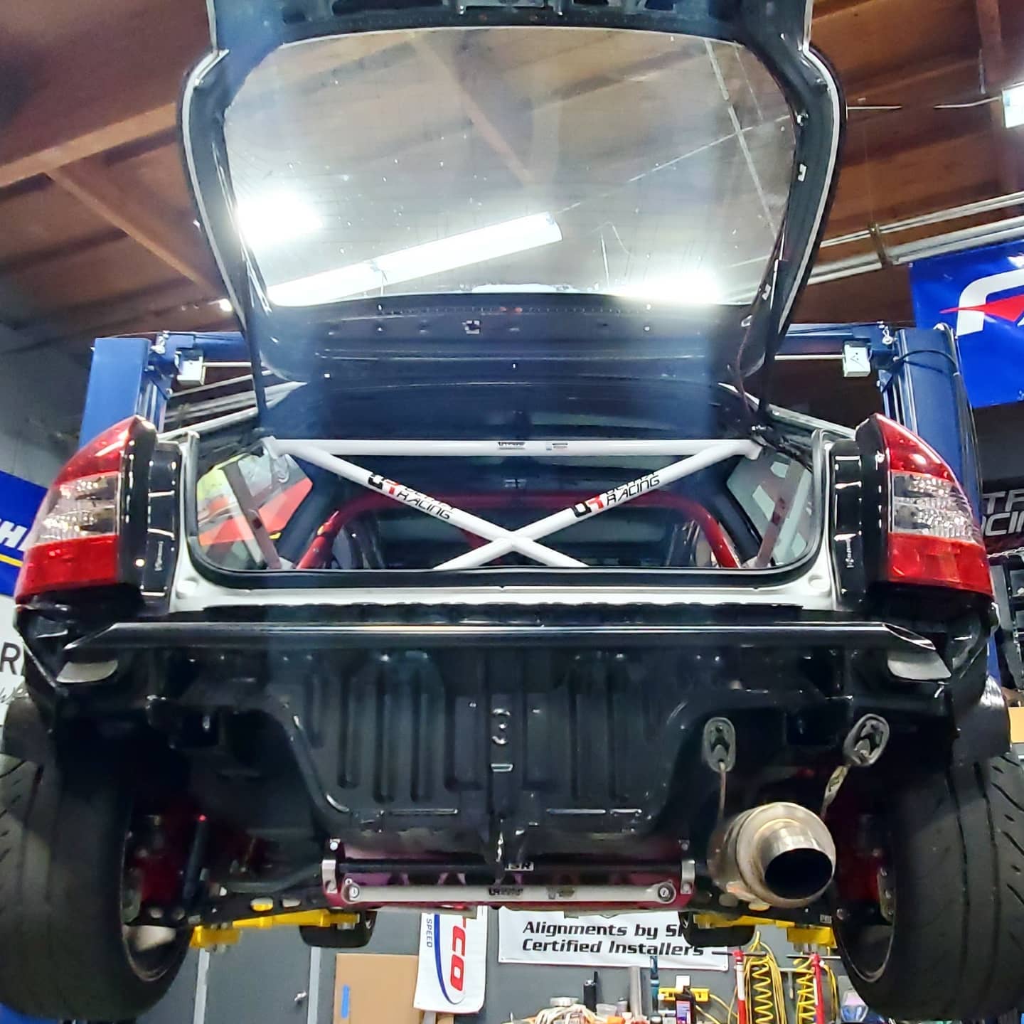 A... - Ultra Racing USA, LLC - Chassis Tuning Specialist