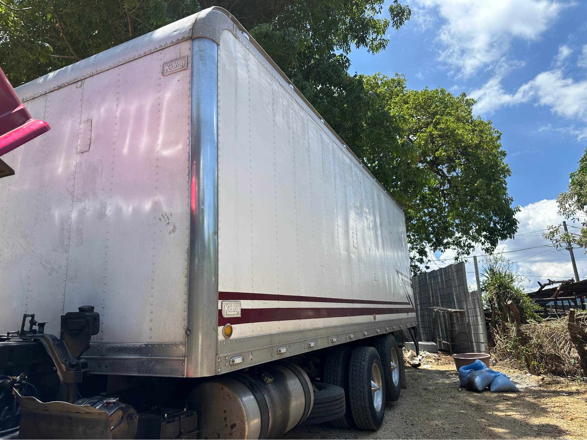 Vendo fulgon de 26 pies - Vehicle Trailers - San Marcos, San Marcos ...