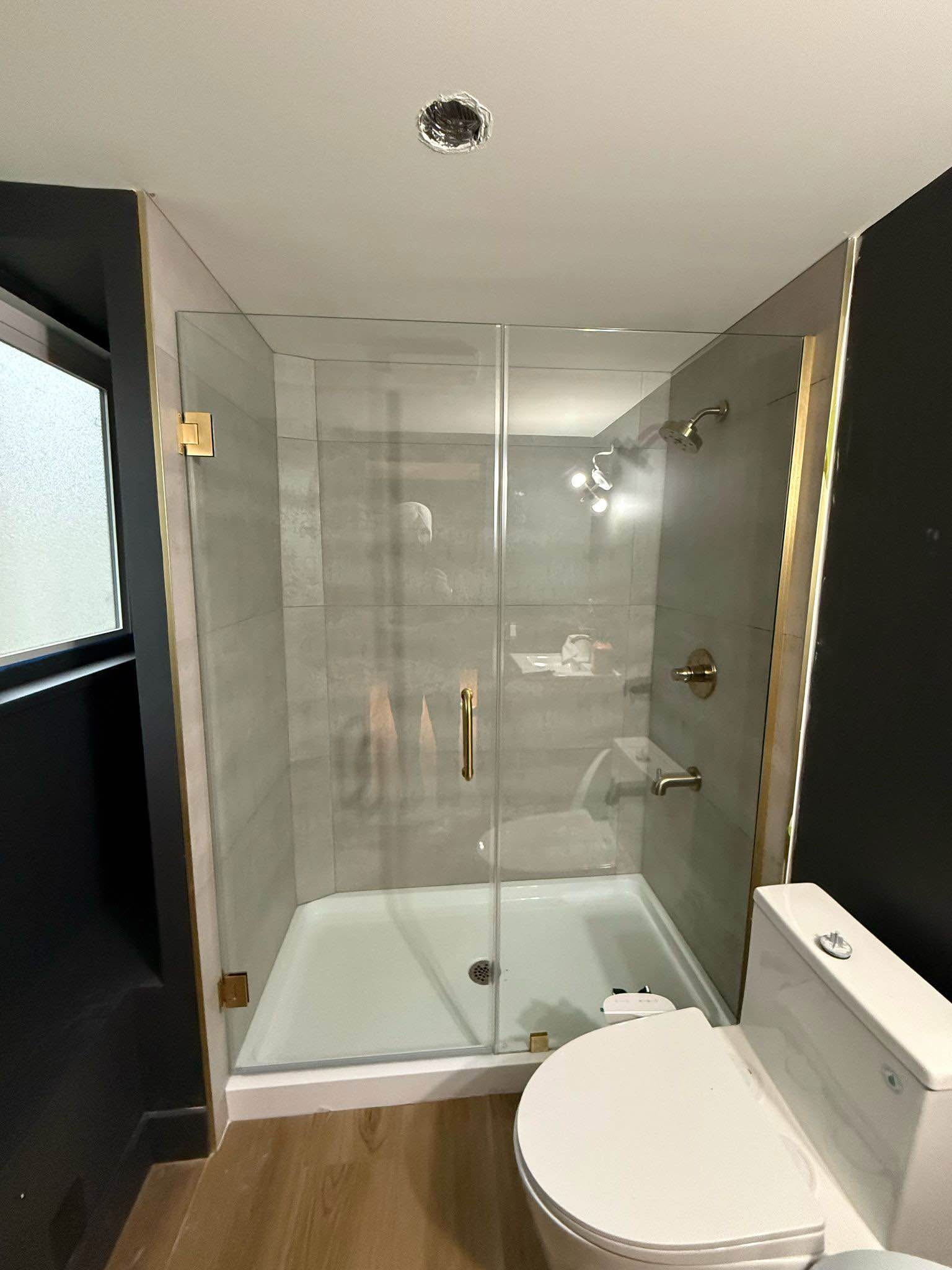 Glass shower doors on sale - Mirrors - Maple Ridge, British Columbia ...