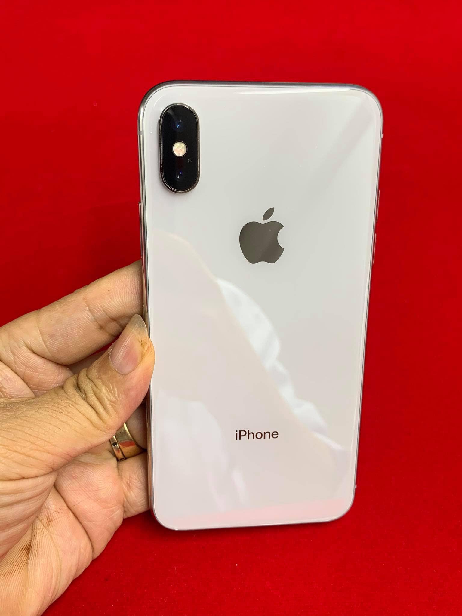 iPhone X - 256GB USA RS:106000/- Condition 100%