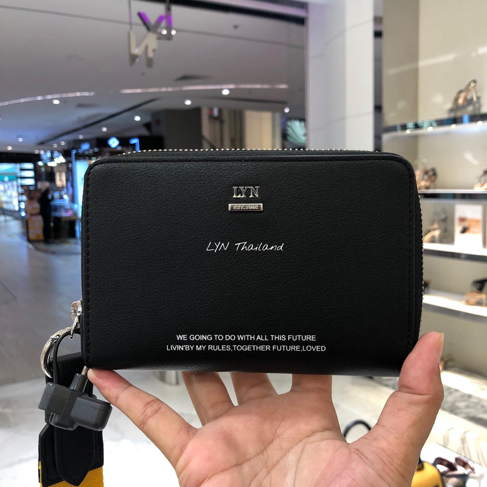 LYN Thailand - #กระเป๋าสตางค์LYN รุ่น Splash Short Wallet... | Facebook