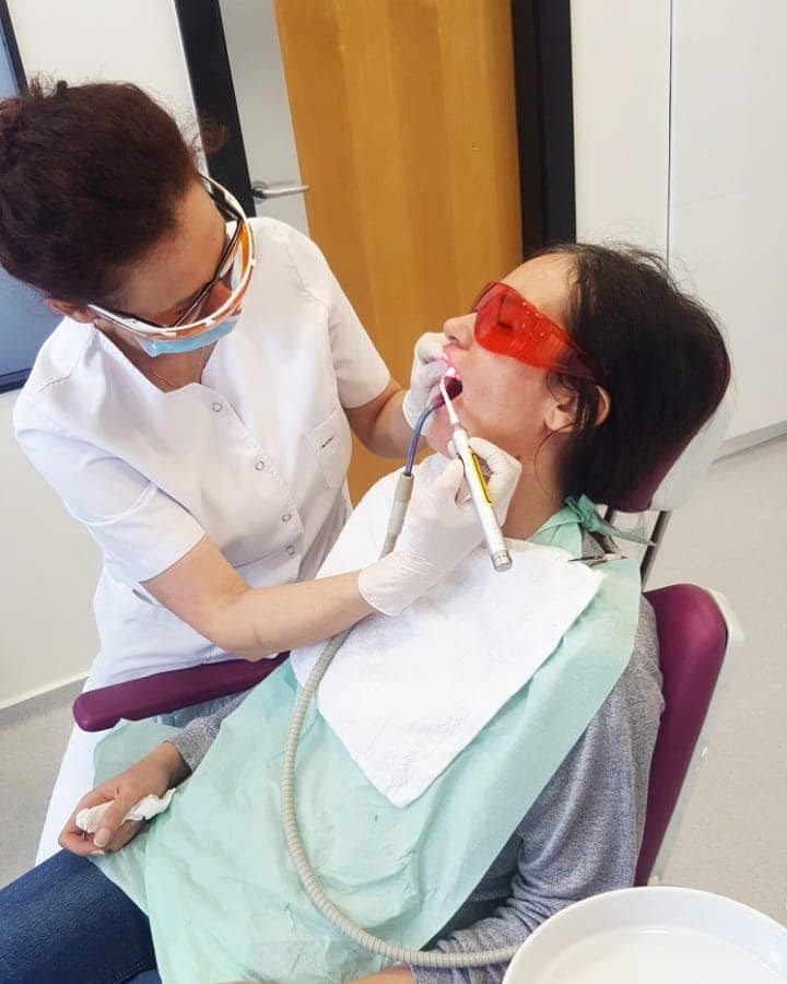 Rad sa HELBO laserom u našoj ordinaciji 🦷👩‍⚕️ HELBO laser je laser nove ...