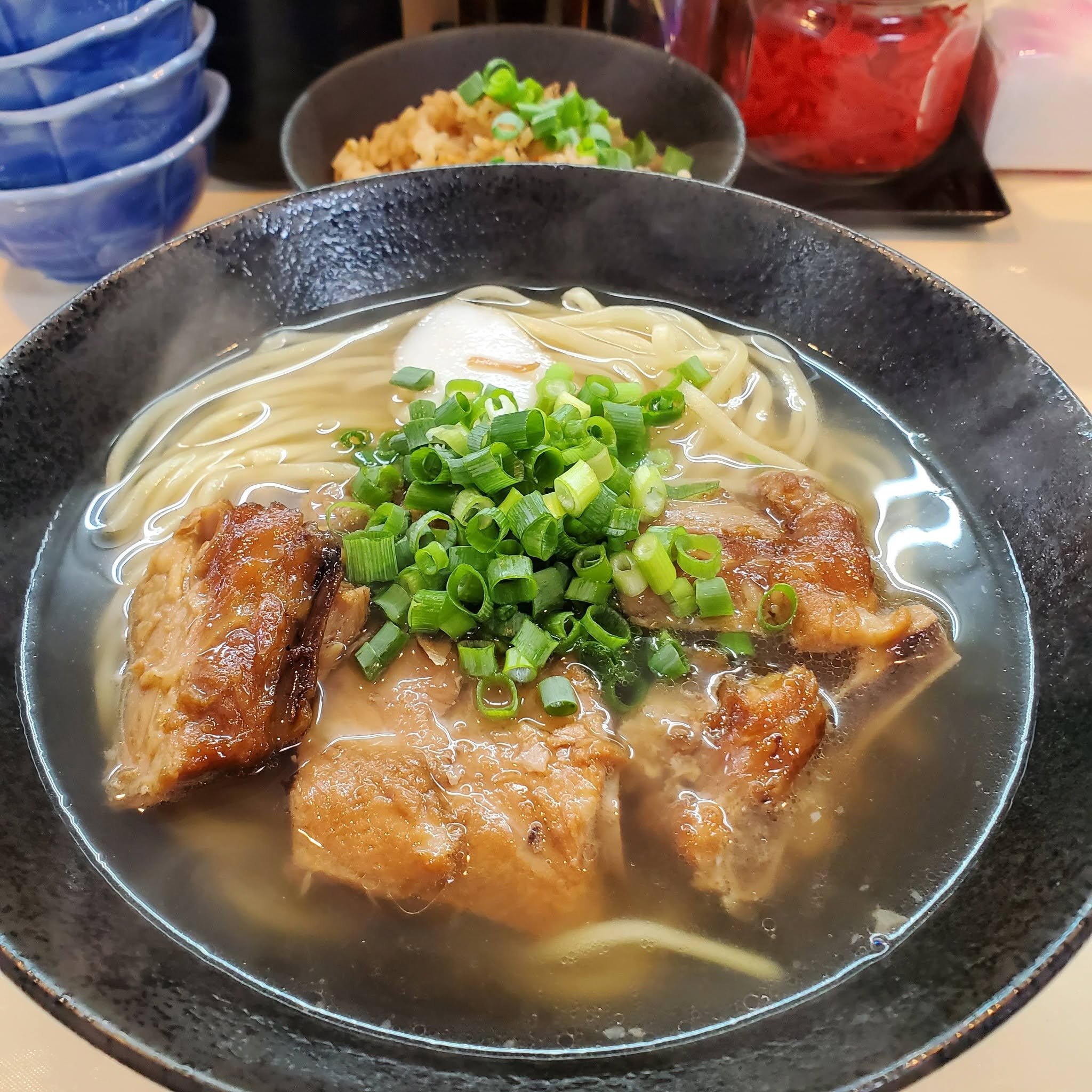 すっかり激戦区のうるま市 お気に入りはコチラ沖縄そば金匠 店主の味覚