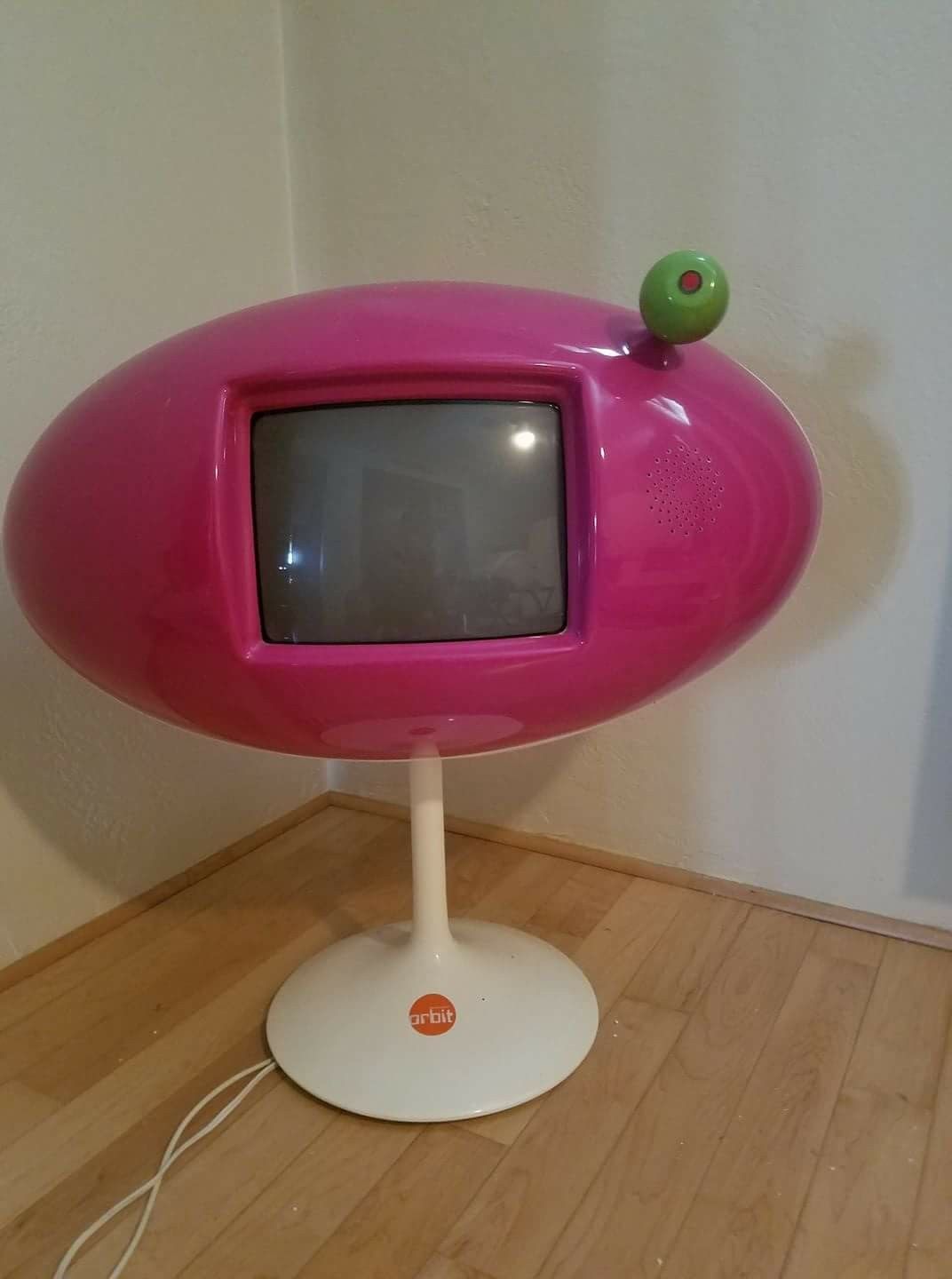 What is the model number of this 1997 CRT TV?