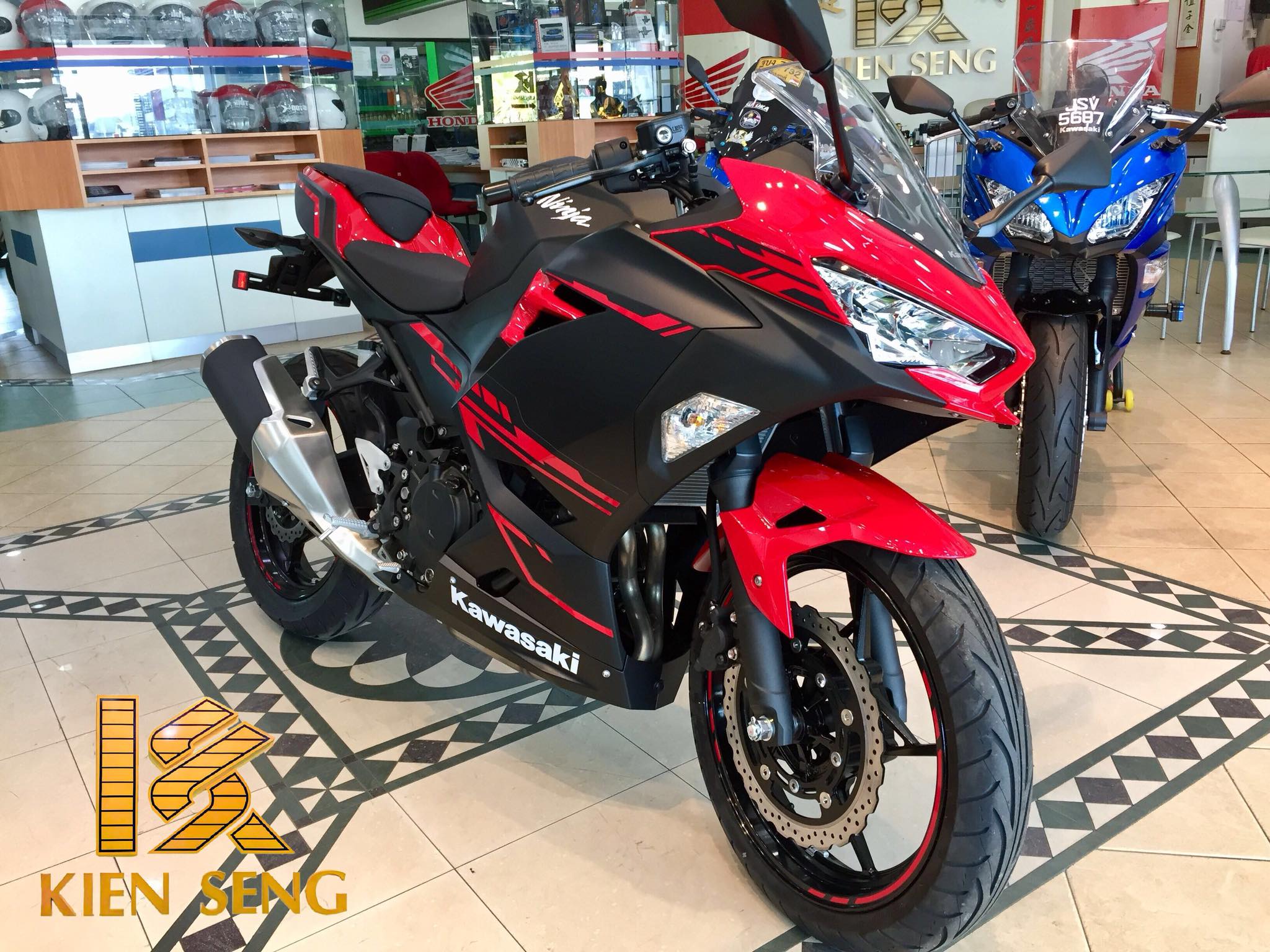 All new model Kawasaki Ninja 250 2018 👏🏻👏🏻🎉🎉🎉🎉🏍🏍🏍 Sale
