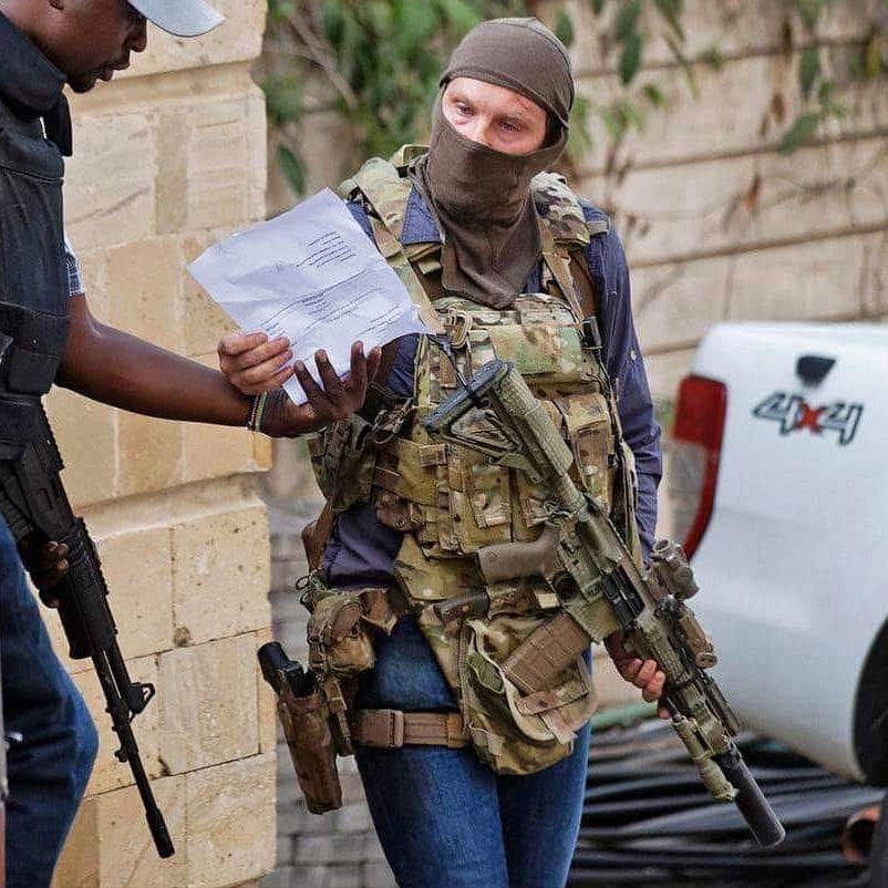 AsianWithHat - A British SAS Operator was out in Kenya training the ...