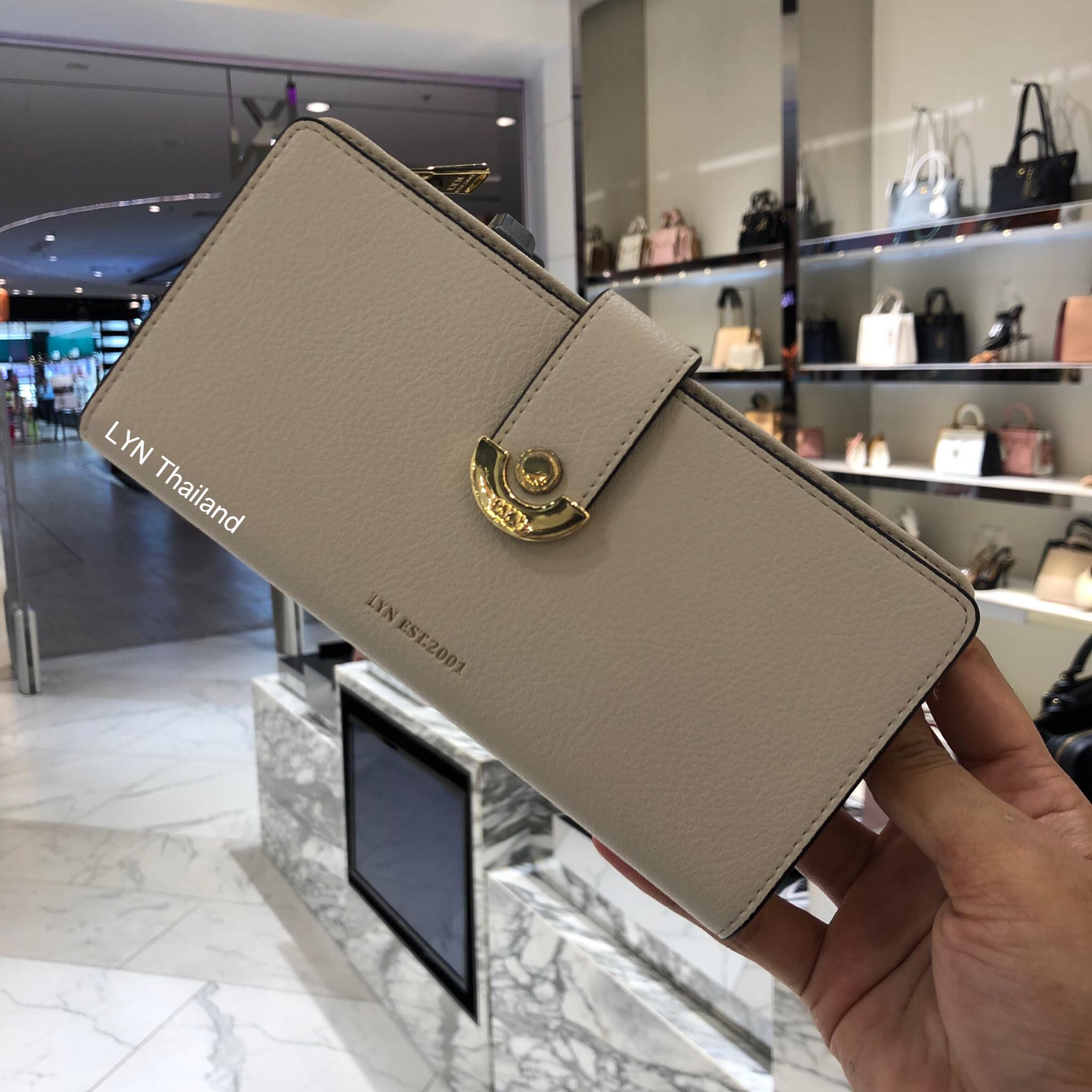 LYN Thailand - #กระเป๋าสตางค์LYN รุ่น Presley Long Wallet...
