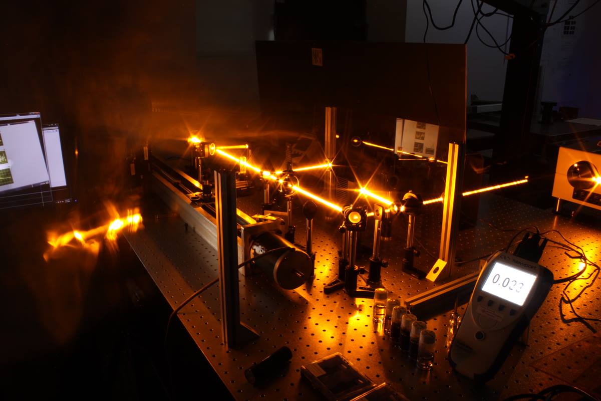 Crystal Physics and Quantum Electronics Laboratory