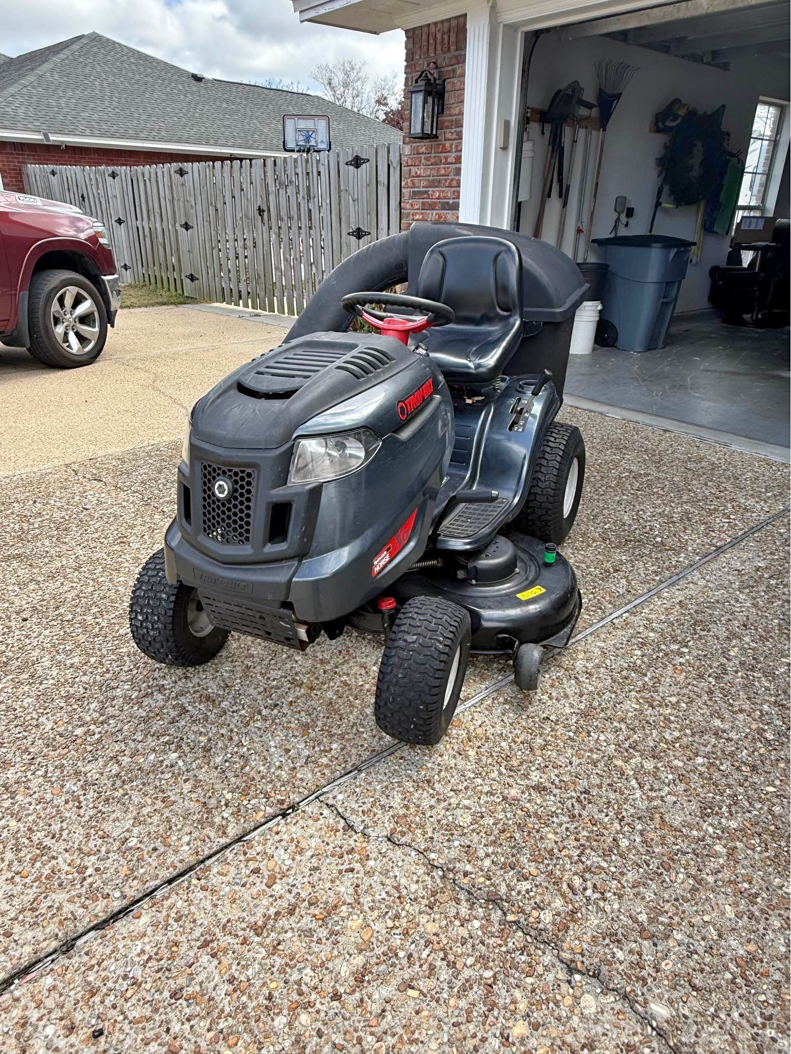 Troy-built riding mower w/ bagger - Lawn Mowers - Lynn Haven, Florida ...