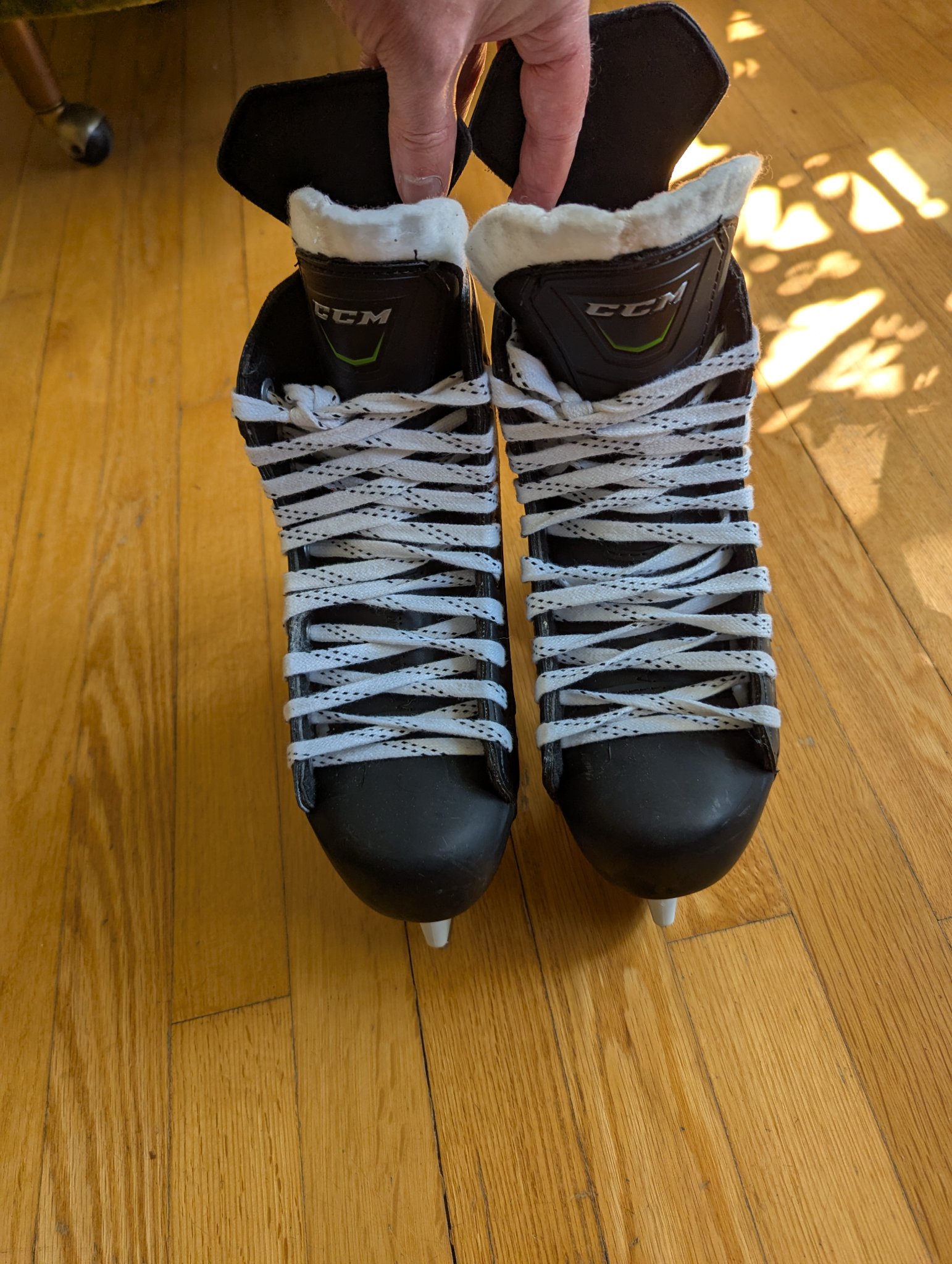 Hockey Skates CCM Ribcore Rib XT size 4 Like new Shoe size: 5.5US / 36. ...