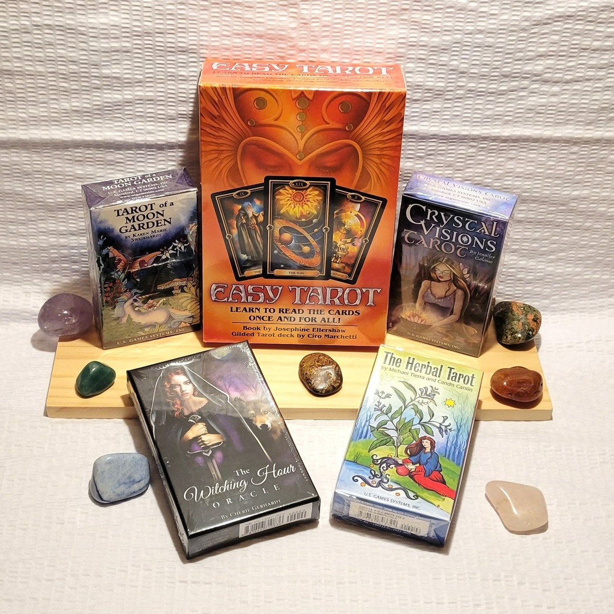 I became very interested in Tarot themed video games recently. The