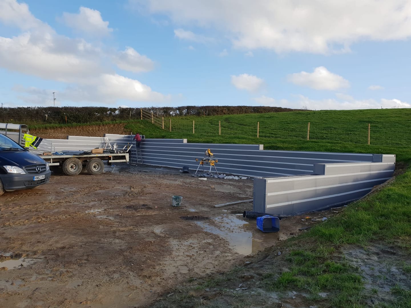 R-Wall - Build stronger, build quicker, build cheaper! Build R-Wall! R ...