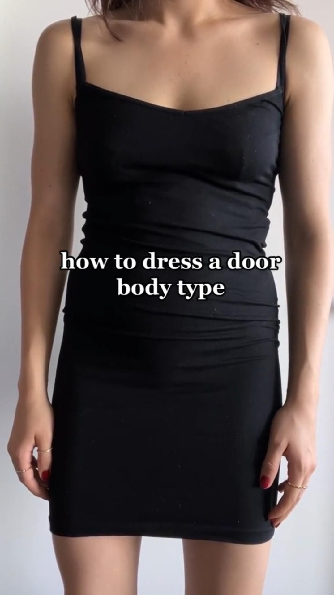 bodycon dress on rectangle body A free looks good someone with a rectangular shape. #WardrobeKuSanyuka #SanyukaUpdates #FfeBannoDdala fitted gowns Commitment ceremony outfits - COLOR:Green/Blue
