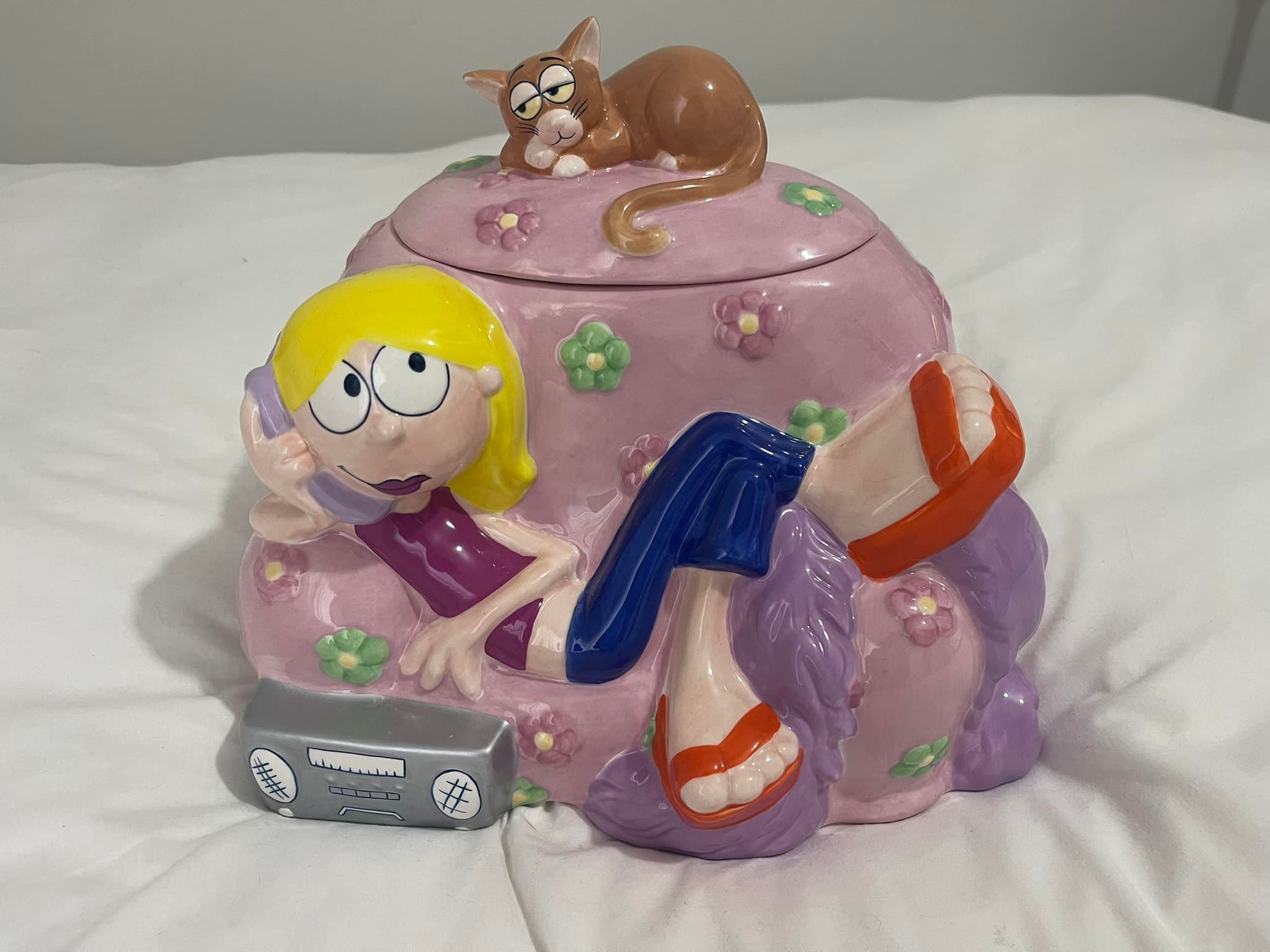 Lizzie McGuire cookie jar found at Goodwill