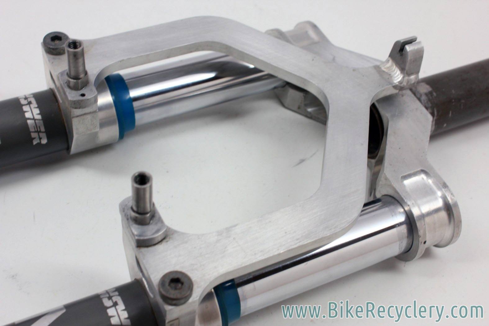 The 2nd generation Doug Bradbury Manitou fork is distinguished