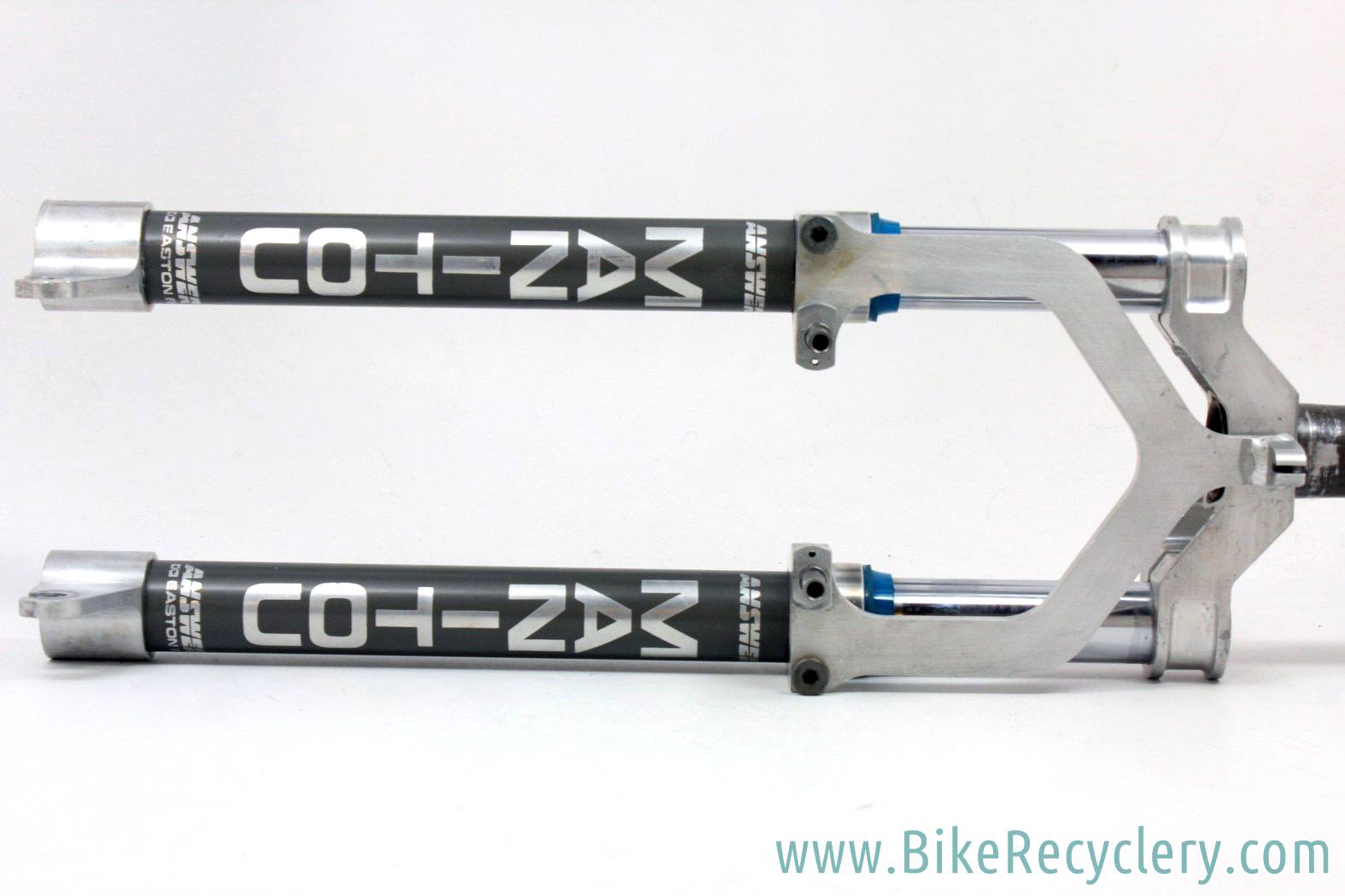 The 2nd generation Doug Bradbury Manitou fork is distinguished