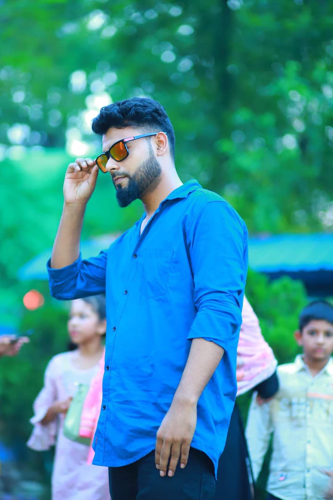 Md Raz