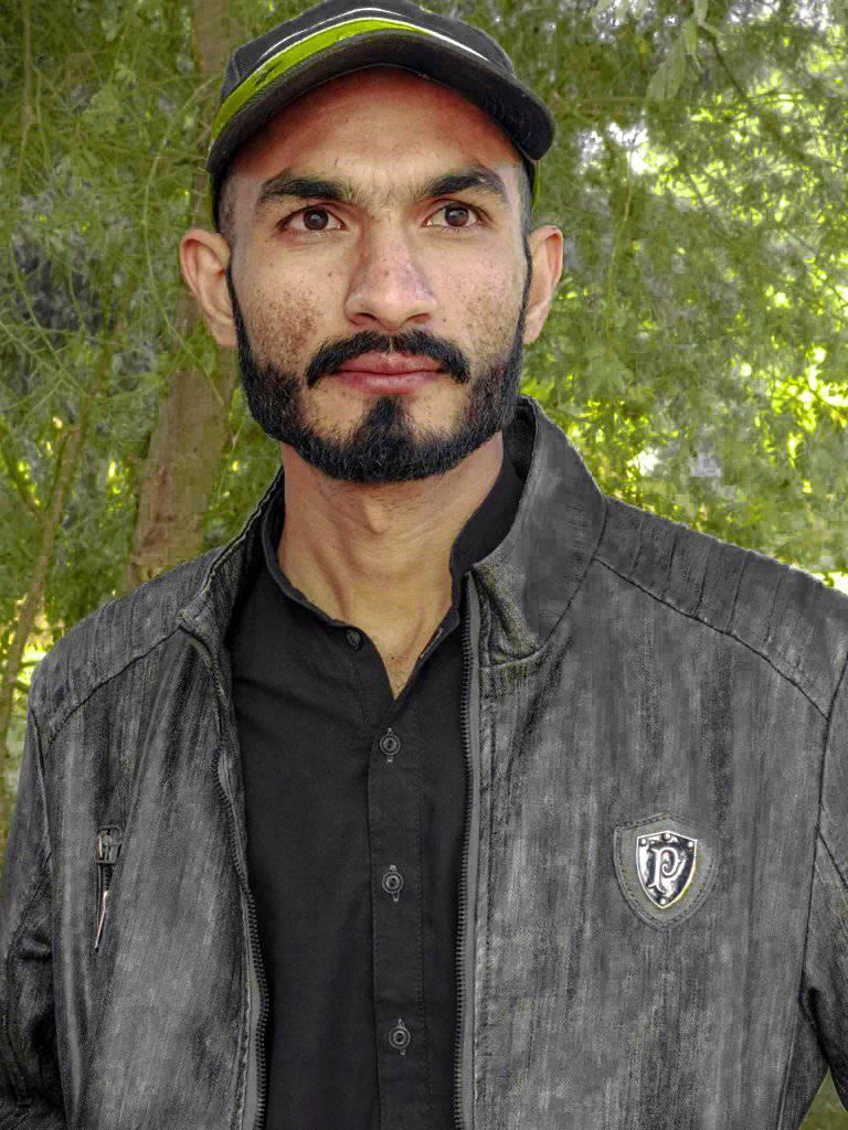Saqlain Ch