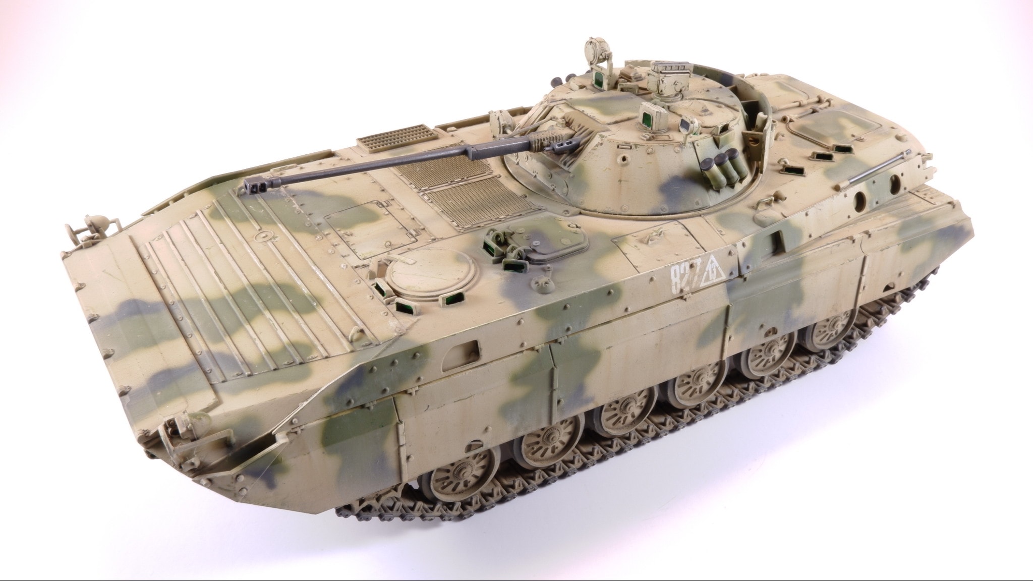 BTR-70. Afganistan. Zvezda 1/35. 188 HES 四