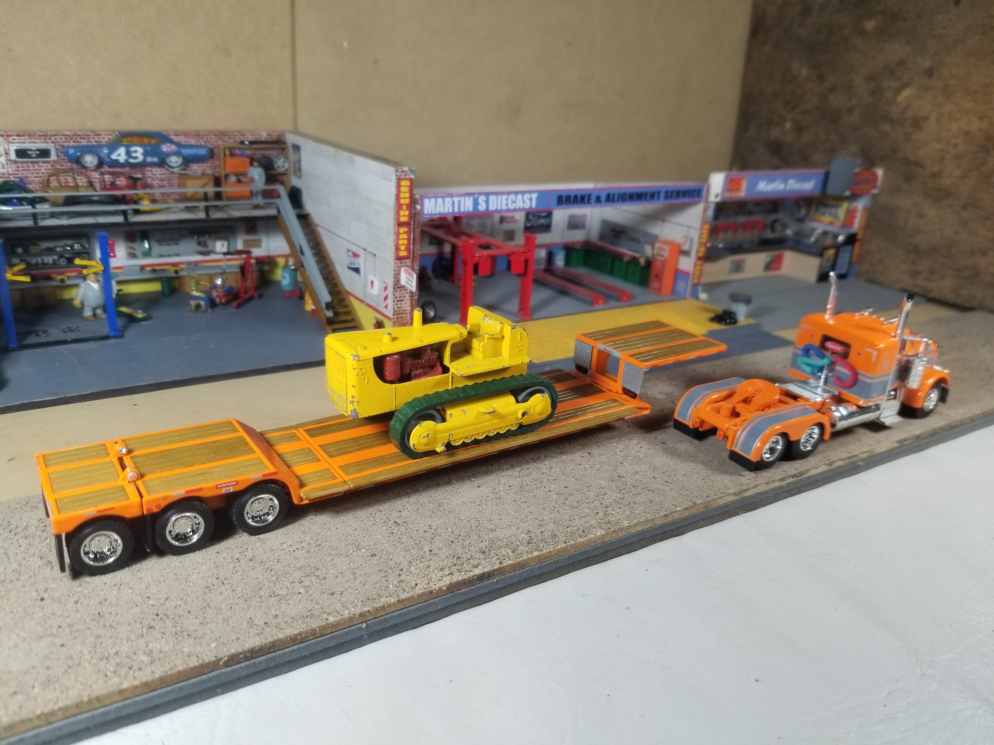 ミニカー 1/50 UD Quon GW 33 410 UD Trucks Quon GW 33 410 Tractor