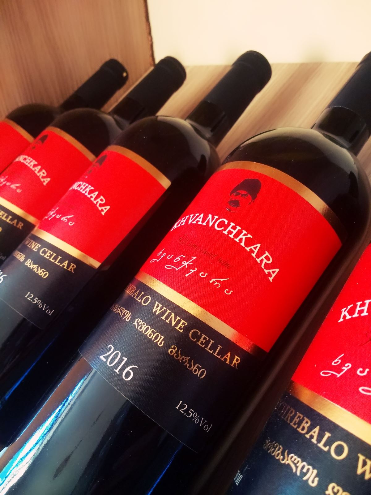 ღვინის სახლი... - ღვინის სახლი რაჭაში/Wine House in Racha