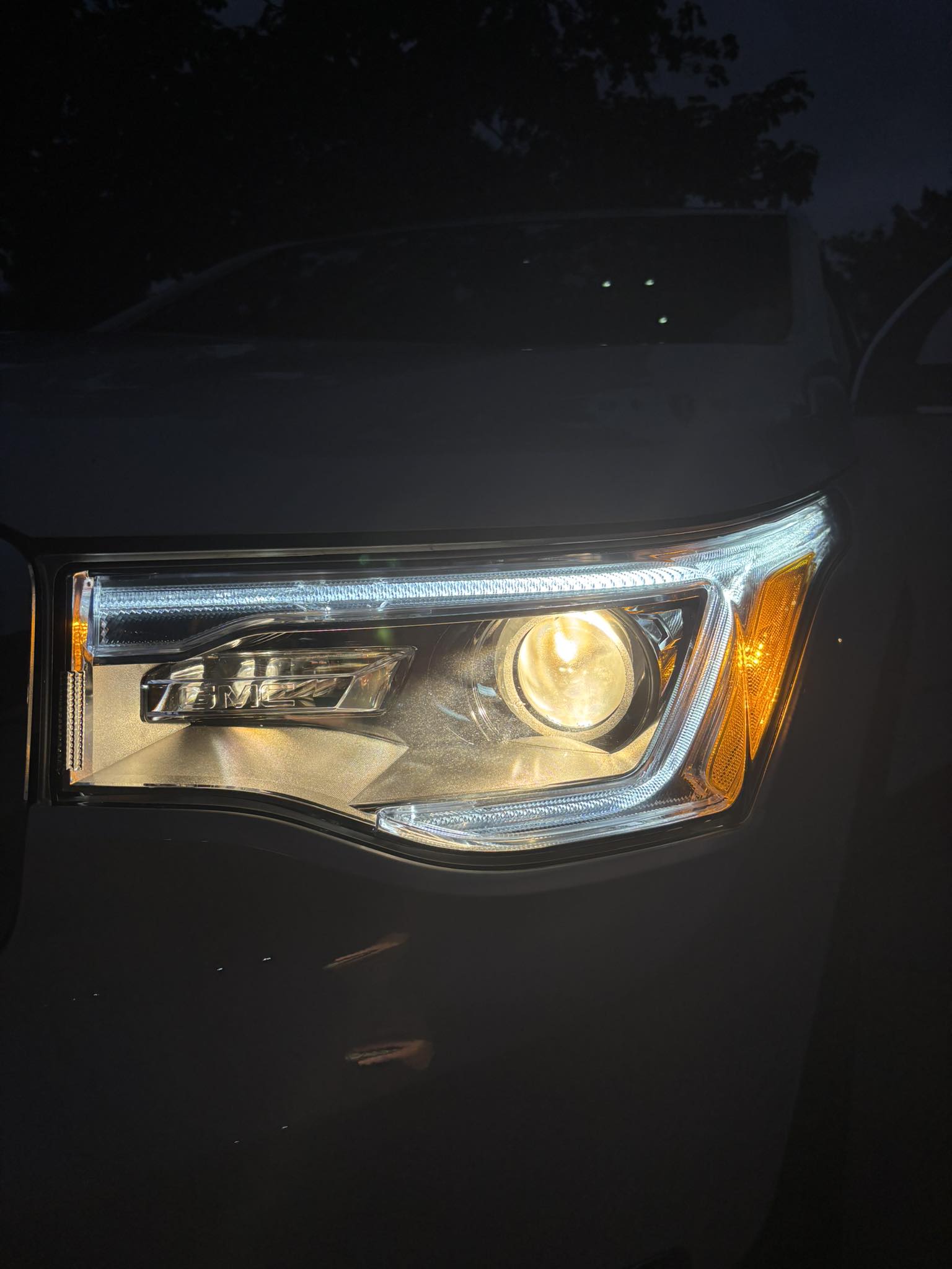 New OEM 15-20 Dodge Challenger HID Xenon Philips D3S Headlight Headlamp Bulb - Factory Xenon