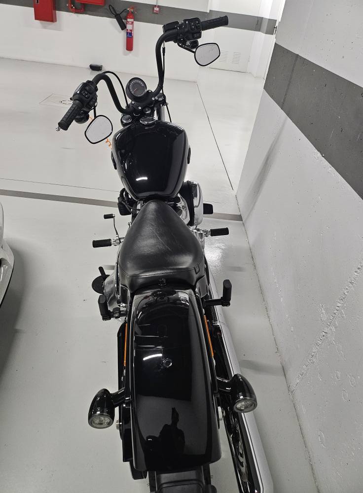 Upgrading Street Bob with S&S air cleaner and SP Concepts exhaust