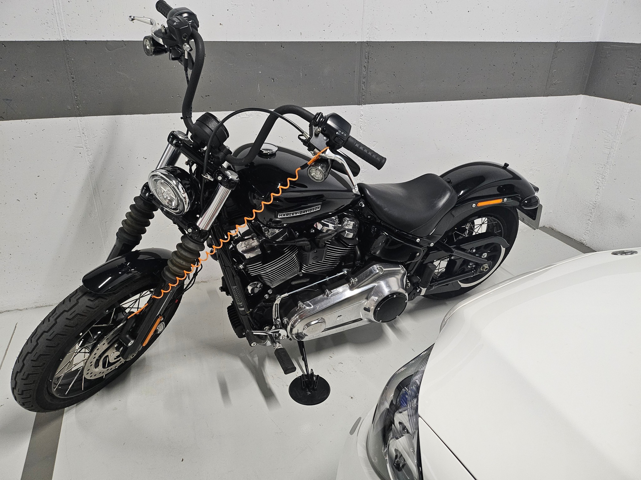 Upgrading Street Bob with S&S air cleaner and SP Concepts exhaust