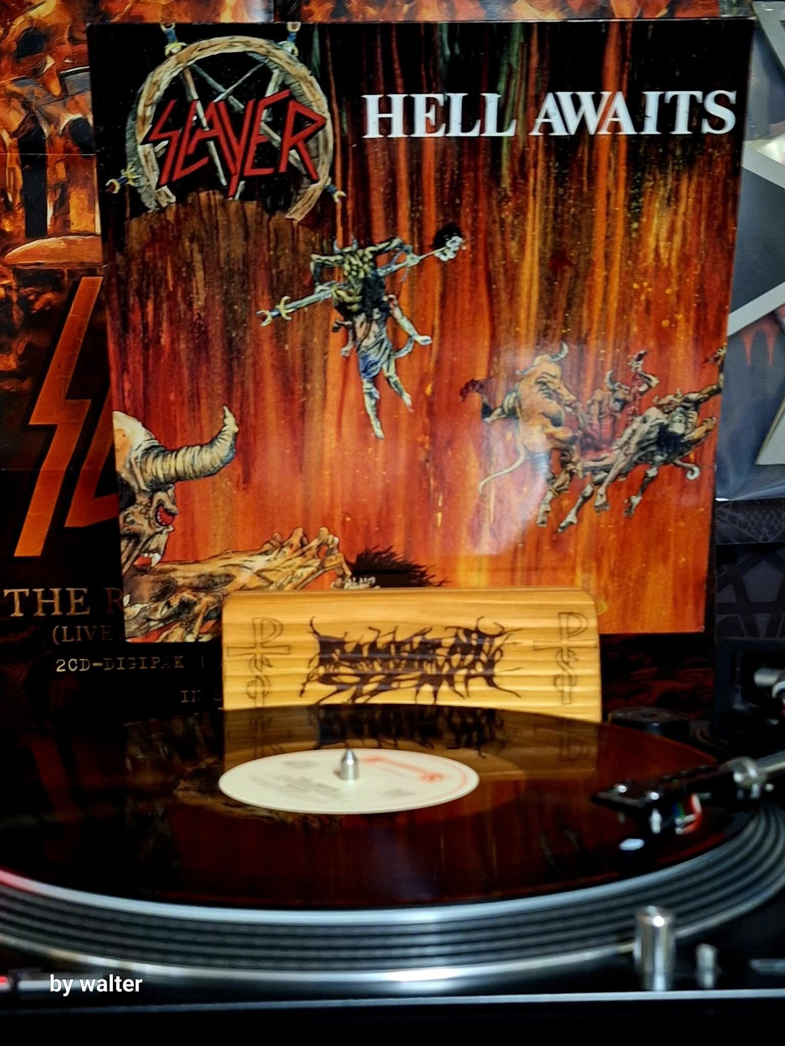 SLAYER: See Unboxing Video For Special 40th-Anniversary Reissue Of