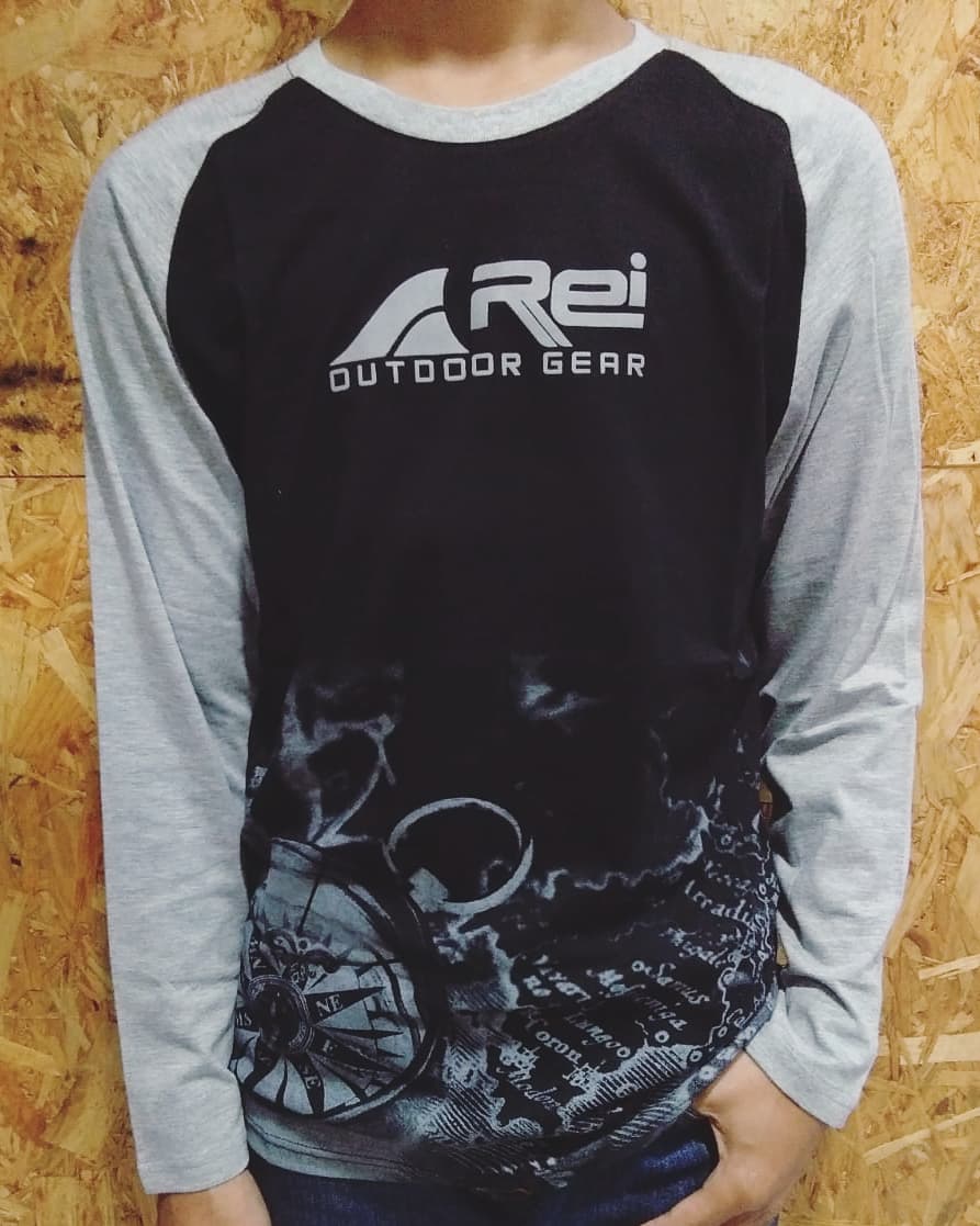 Leuser Bogor Long Sleeve T Shirt Atau Kaos Lengan Panjang Adalah Jenis Pakaian Yang Menutupi Seluruh Lengan Seluruh Dada Bahu Dan Perut Biasanya Tidak Memiliki Kancing Kerah Ataupun Saku Bahan Yang Umum