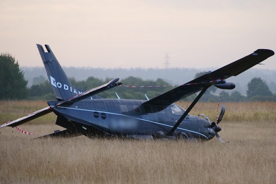 ⚠ AVIÃO CAI DURANTE VOO DE... - Aviation Brasil News