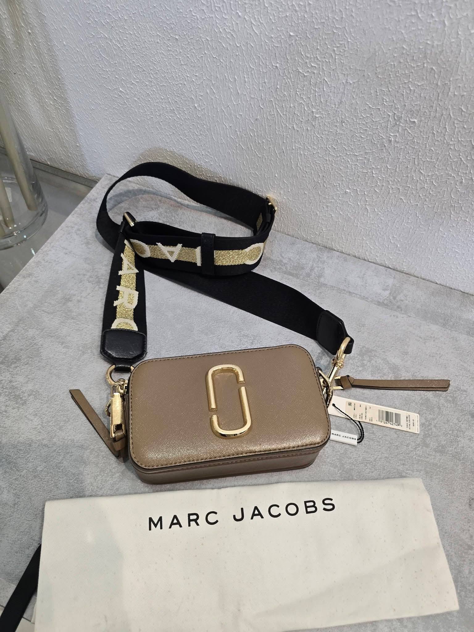 P10,800+sf Small size Mj camera bag ?orig Rank A ?Not affiliated 