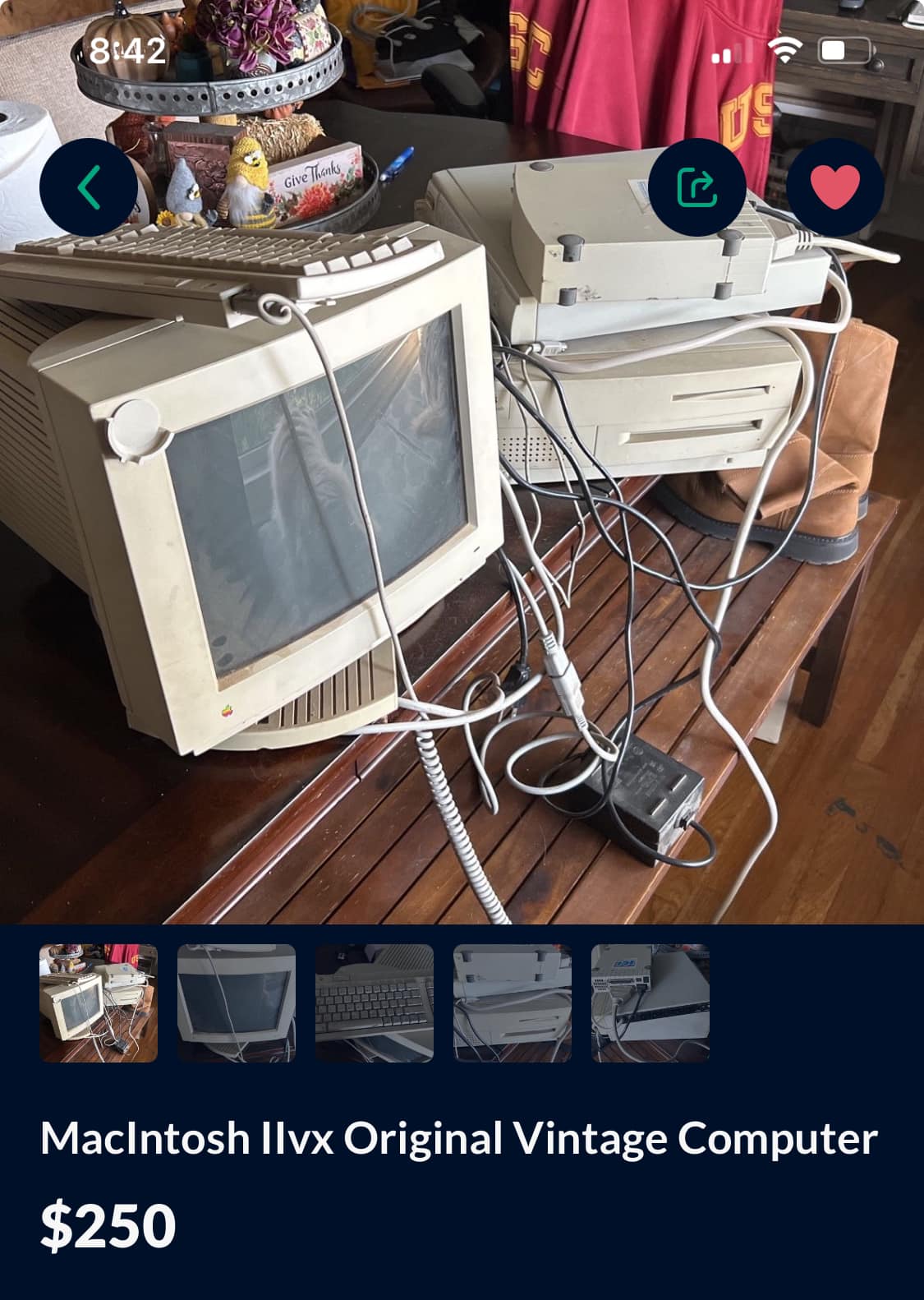 Macintosh SE with 5 inch CRT display