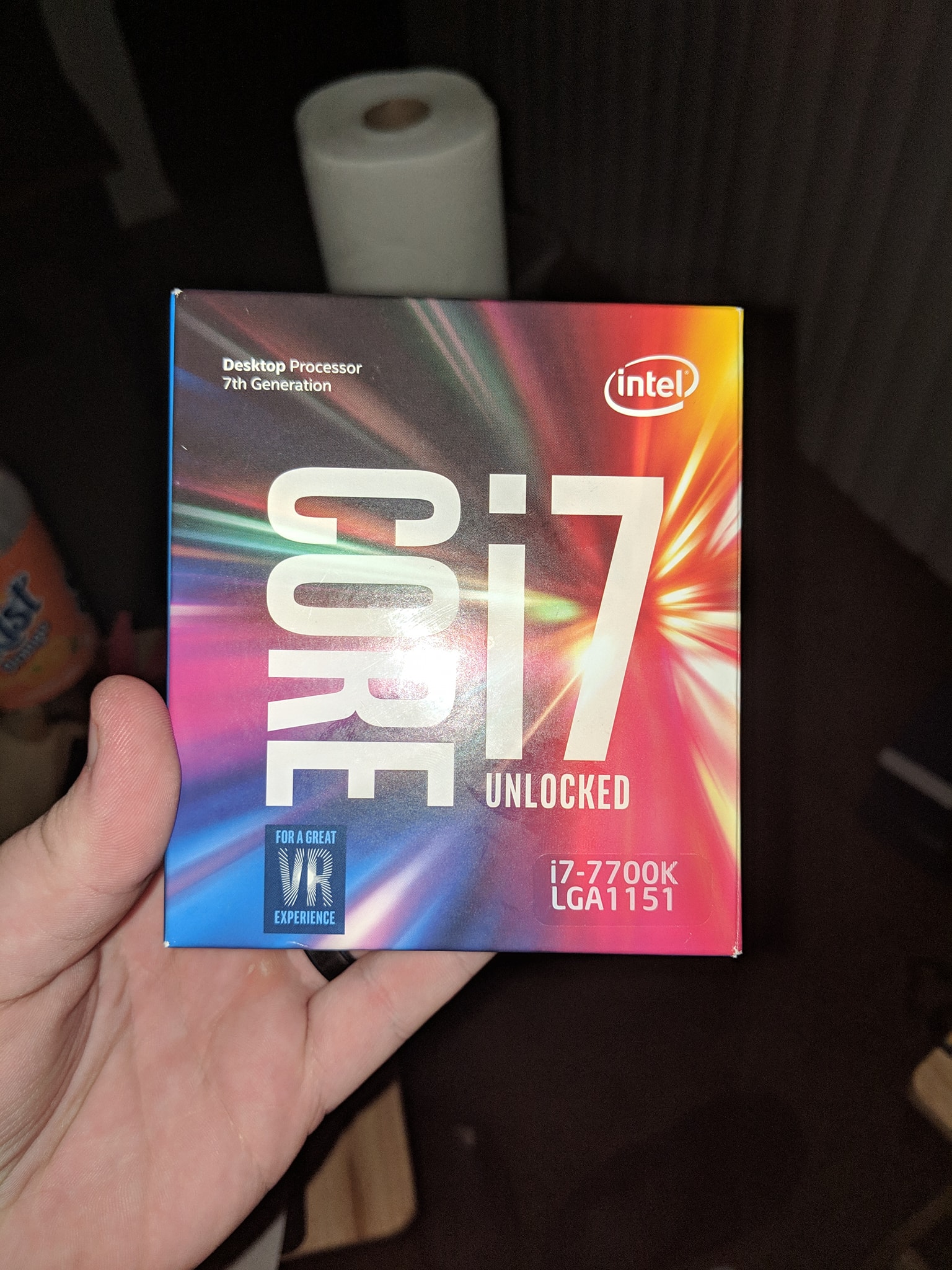 Asus H370 motherboard compatible with i7 9700k?