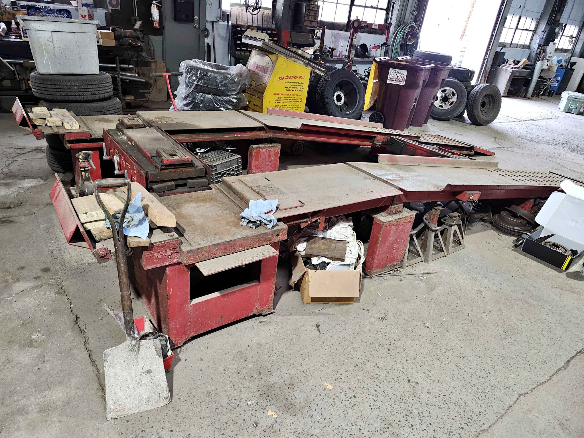 Hunter alignment rack - Weight Lifting Machines & Racks - Berne, New ...