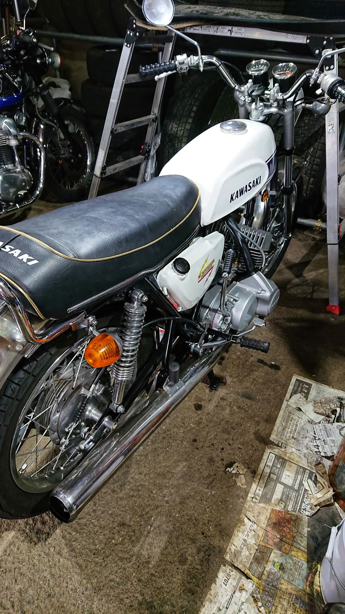 Kawasaki Monday  1969 F4