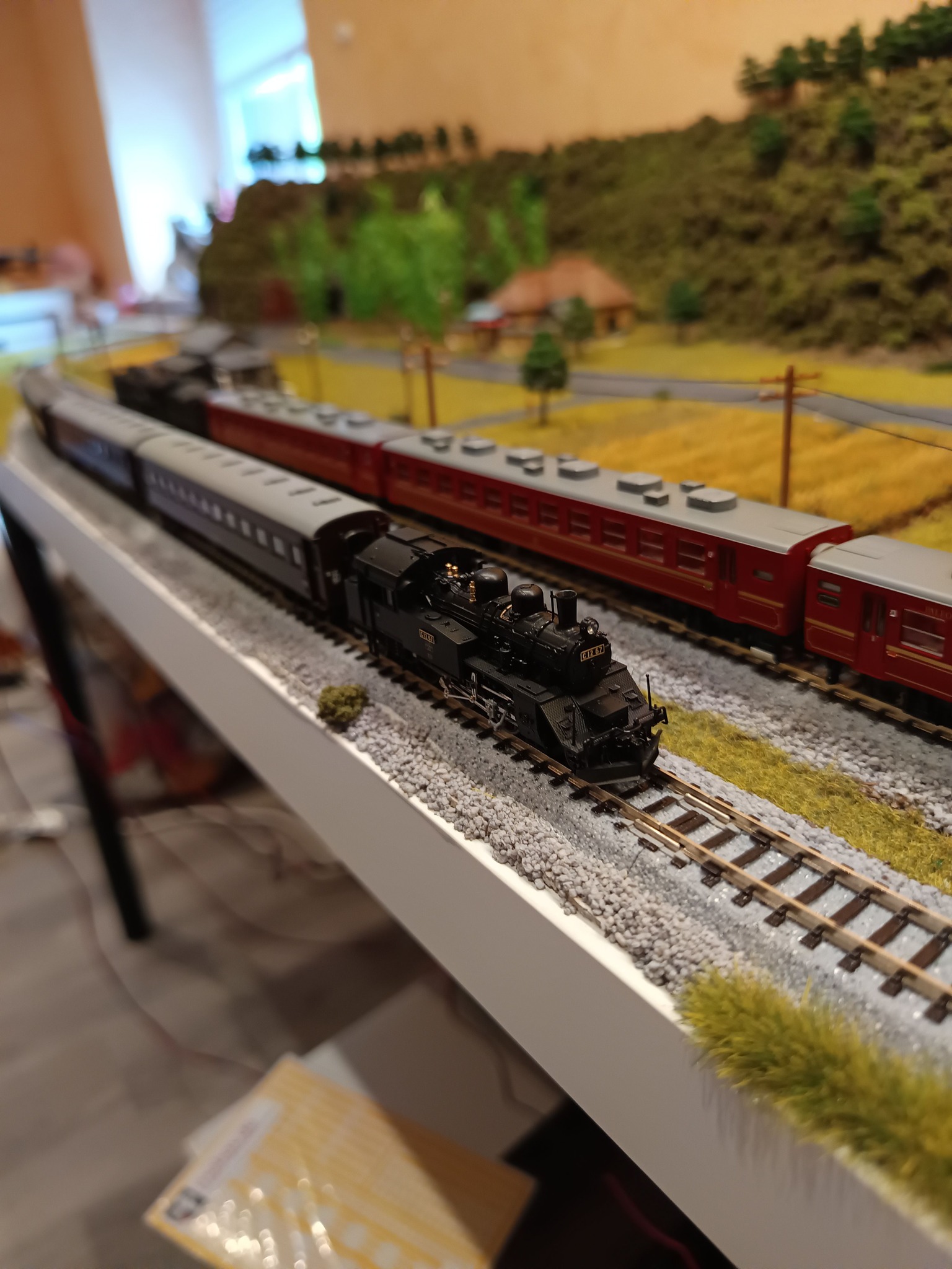 Kato C12 locomotive for small model train layouts
