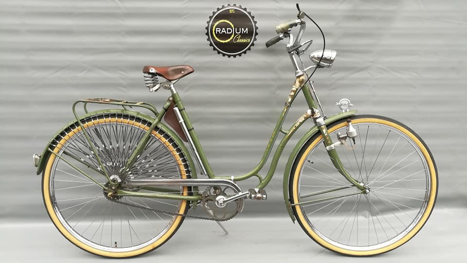 fahrrad.de keine bestellbestätigung Bitte hier Fahrräder abstellen und anketten! SPRAY.BIKE Fahrrad Lackspray Neon Hand Color:TR Blue