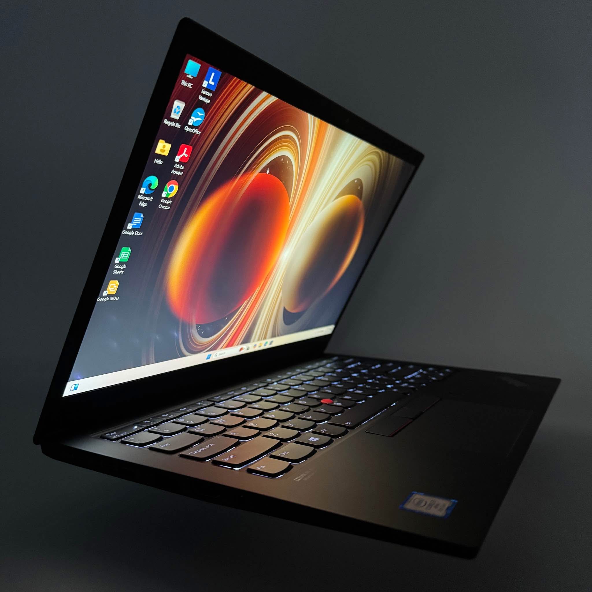 Lenovo ThinkPad X1 Carbon Gen 6 in excellent condition and the 