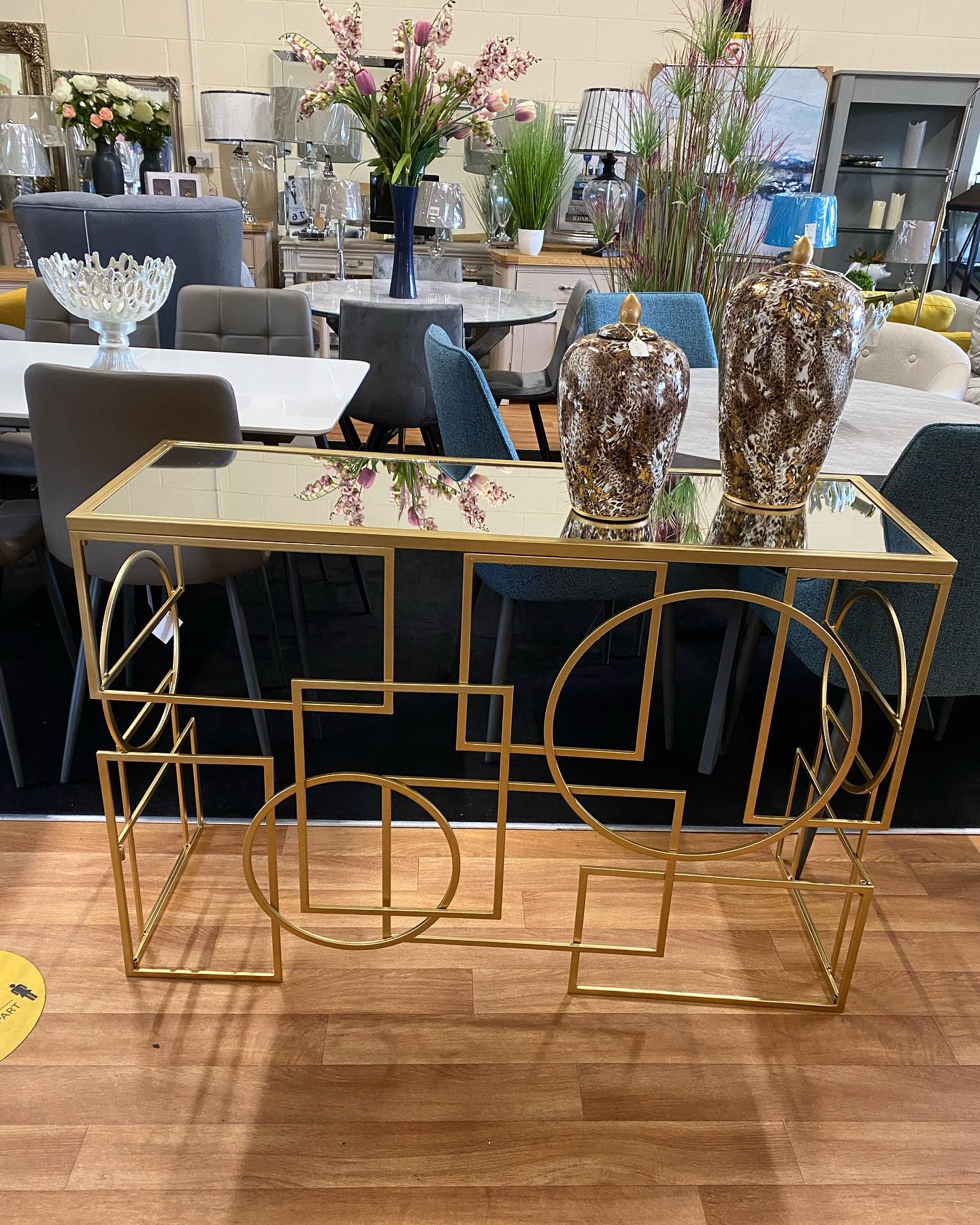 ⚜️Zoe Geo Console Table With It’s... - Sinclair Furnishings | Facebook