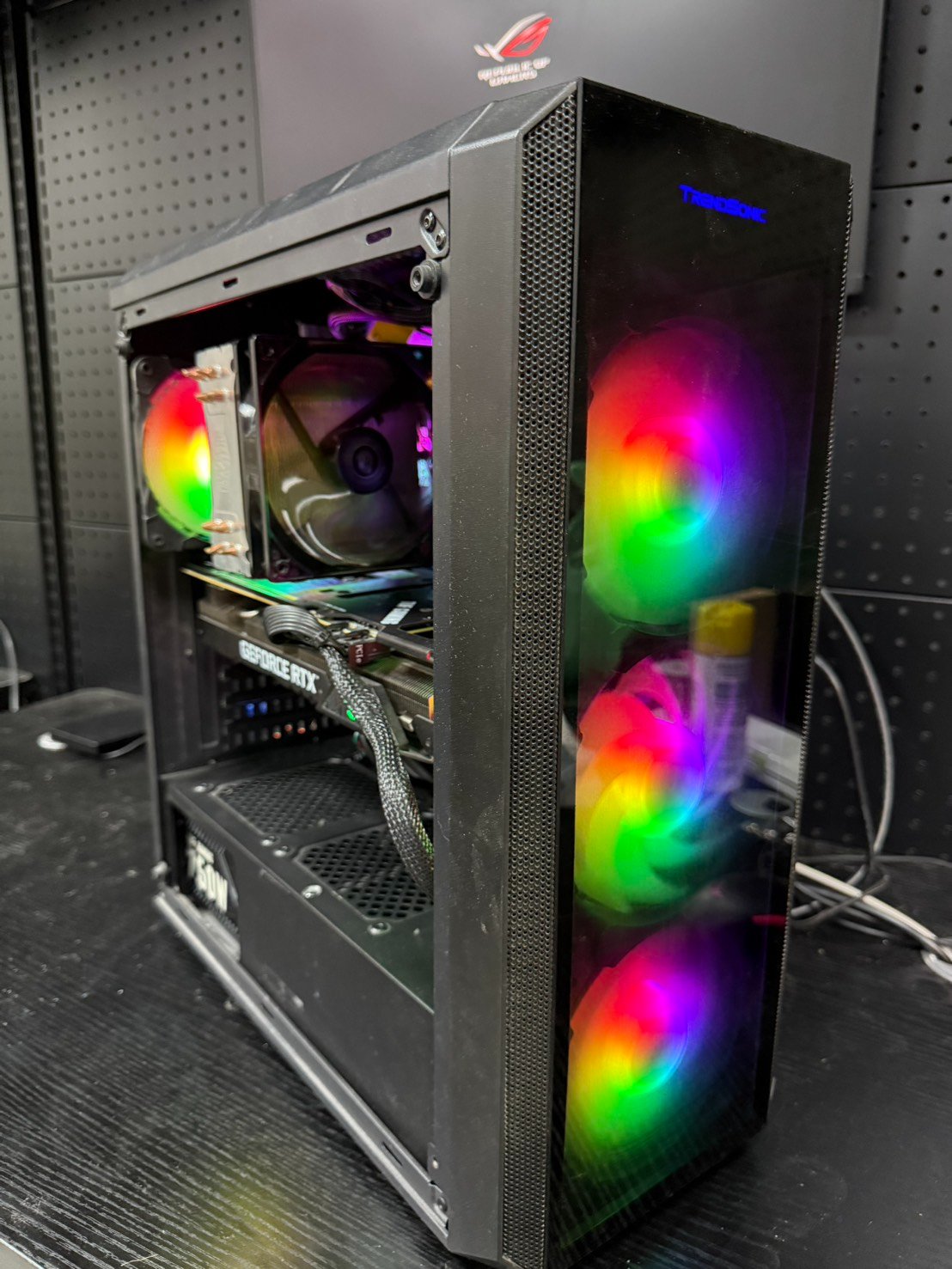 售最後5台 I7 8700K 華碩TUF 3070顯示卡 多開 遊戲主機 - Computer Cases - Taipei, Taiwan ...